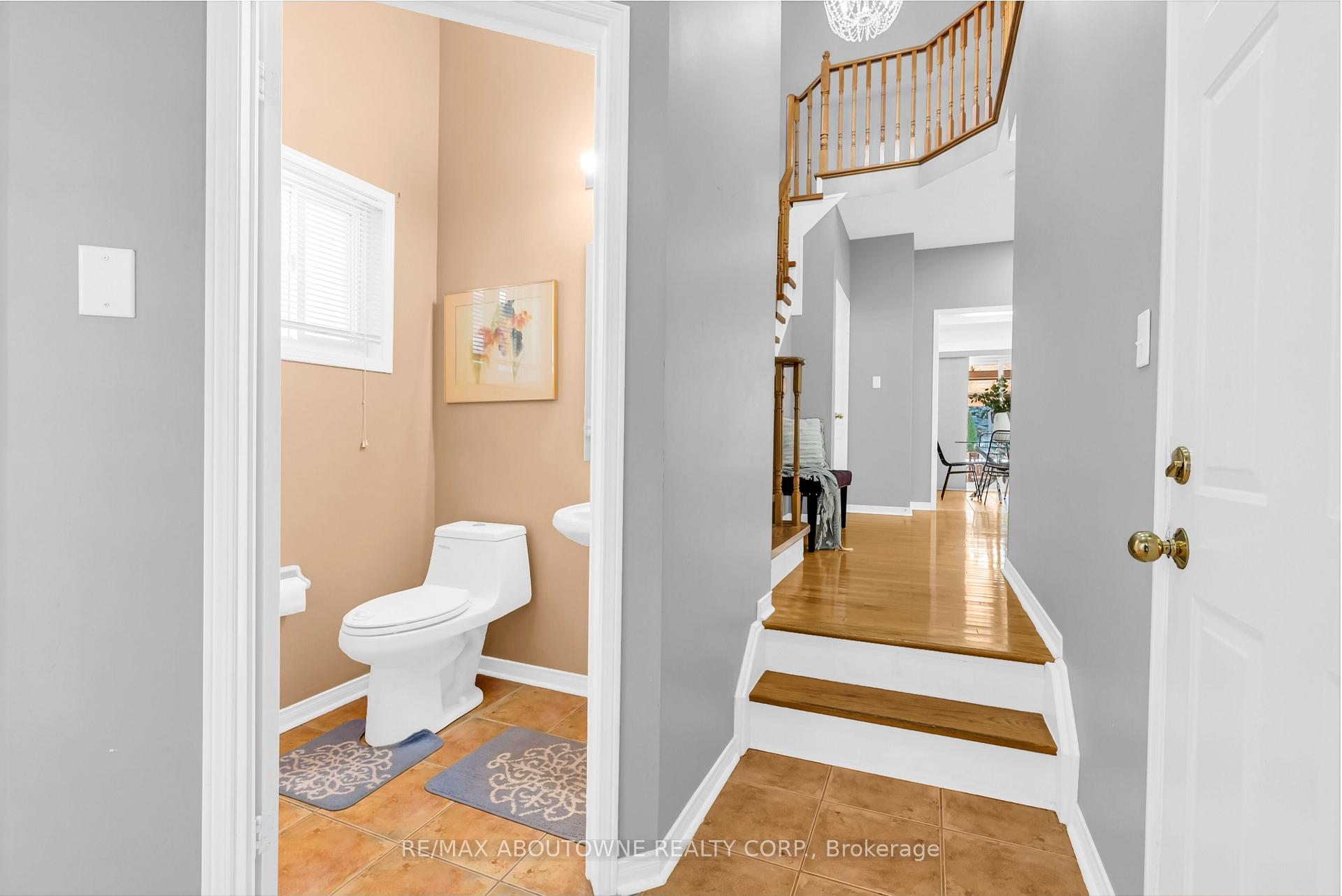 Photo 5 of 7 Rockrose Drive, Brampton, Sandringham-Wellington — HOMEH