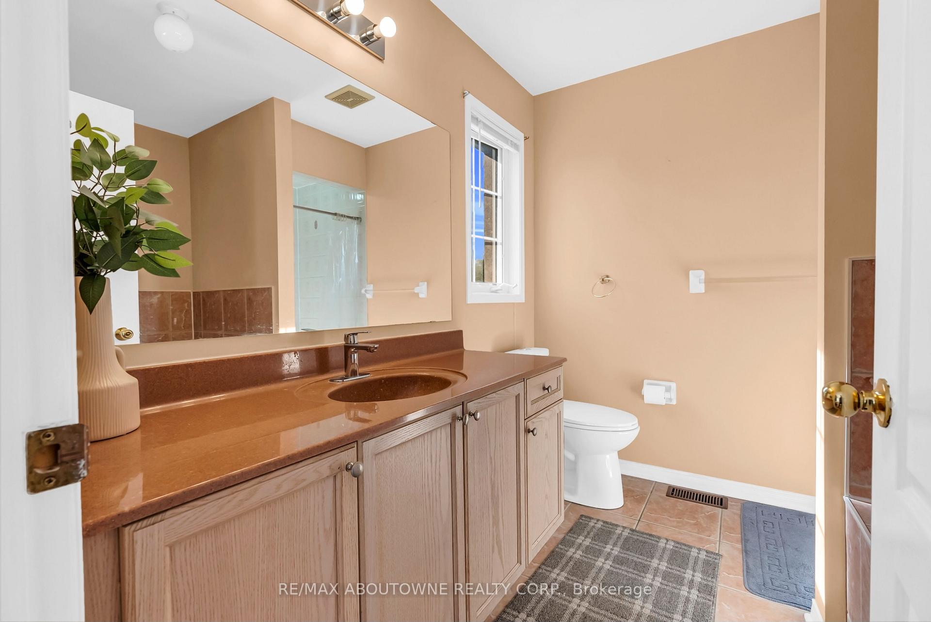 Photo 25 of 7 Rockrose Drive, Brampton, Sandringham-Wellington — HOMEH
