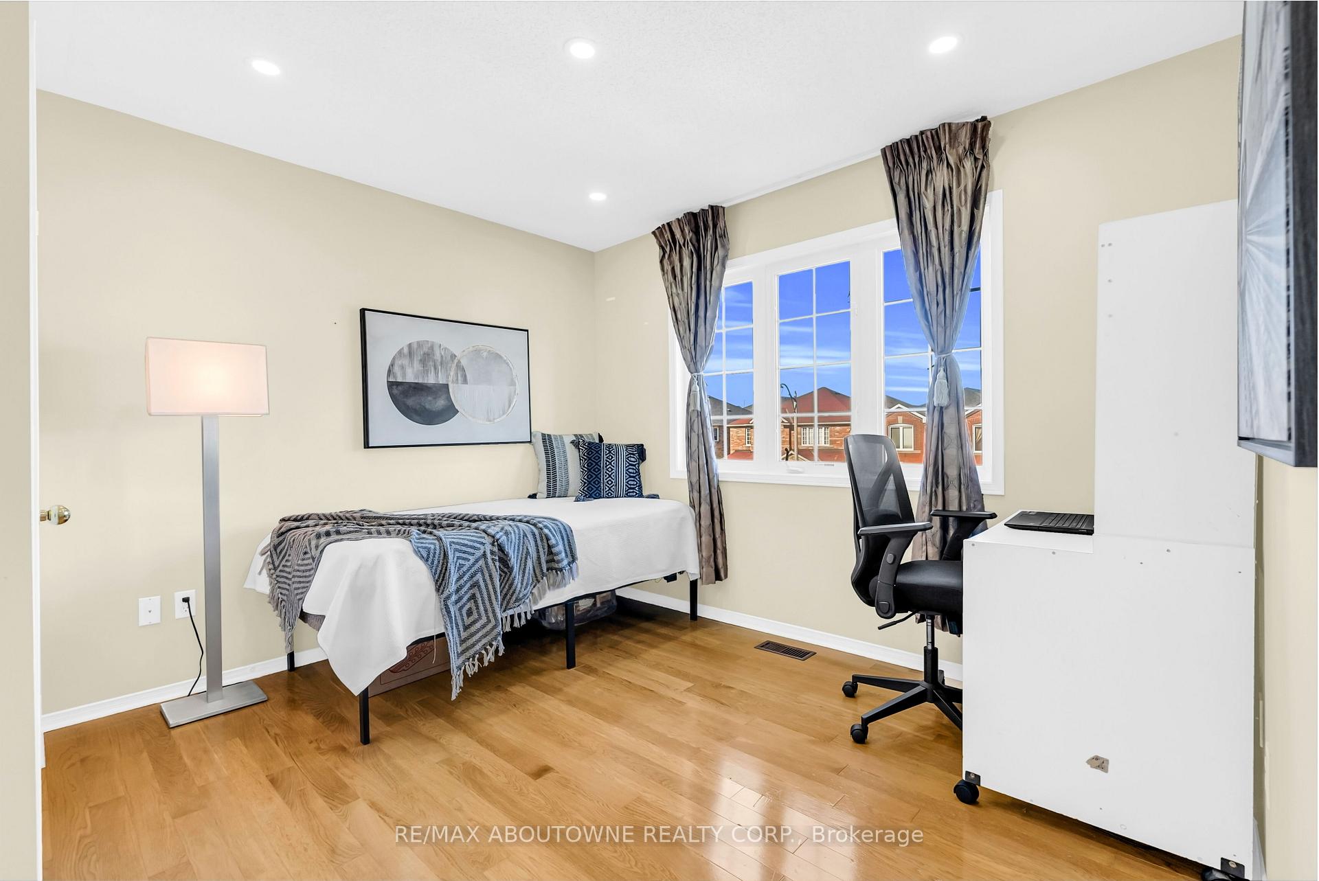 Photo 28 of 7 Rockrose Drive, Brampton, Sandringham-Wellington — HOMEH