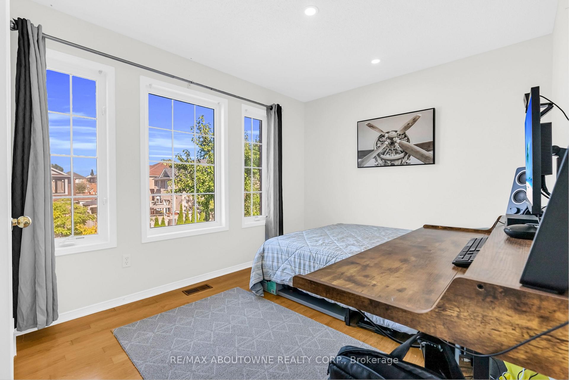 Photo 30 of 7 Rockrose Drive, Brampton, Sandringham-Wellington — HOMEH