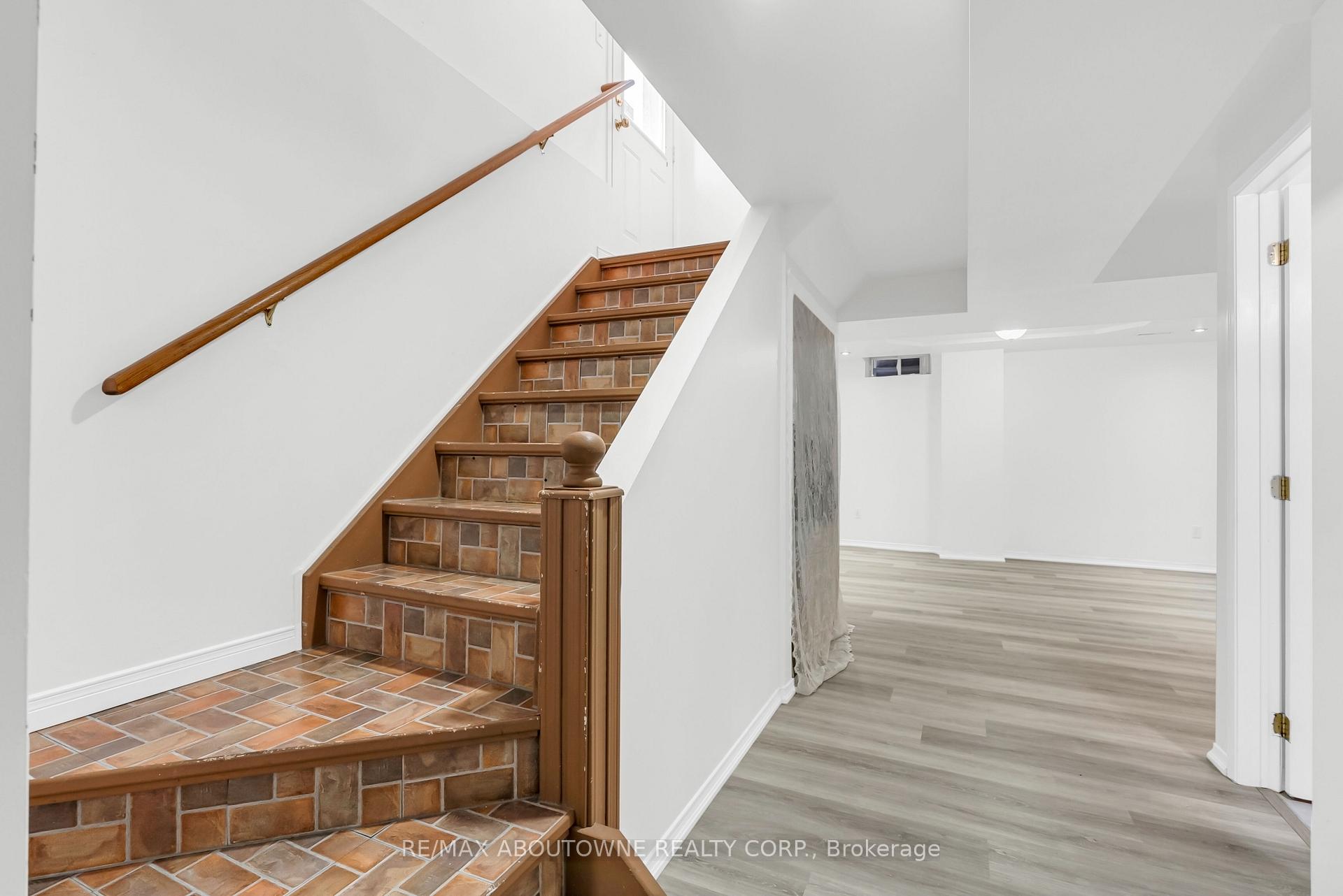 Photo 34 of 7 Rockrose Drive, Brampton, Sandringham-Wellington — HOMEH