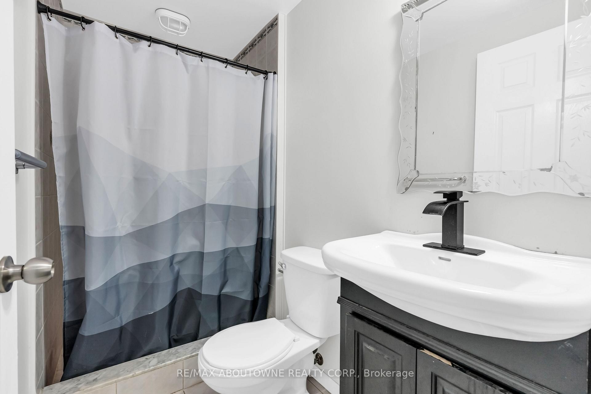 Photo 37 of 7 Rockrose Drive, Brampton, Sandringham-Wellington — HOMEH