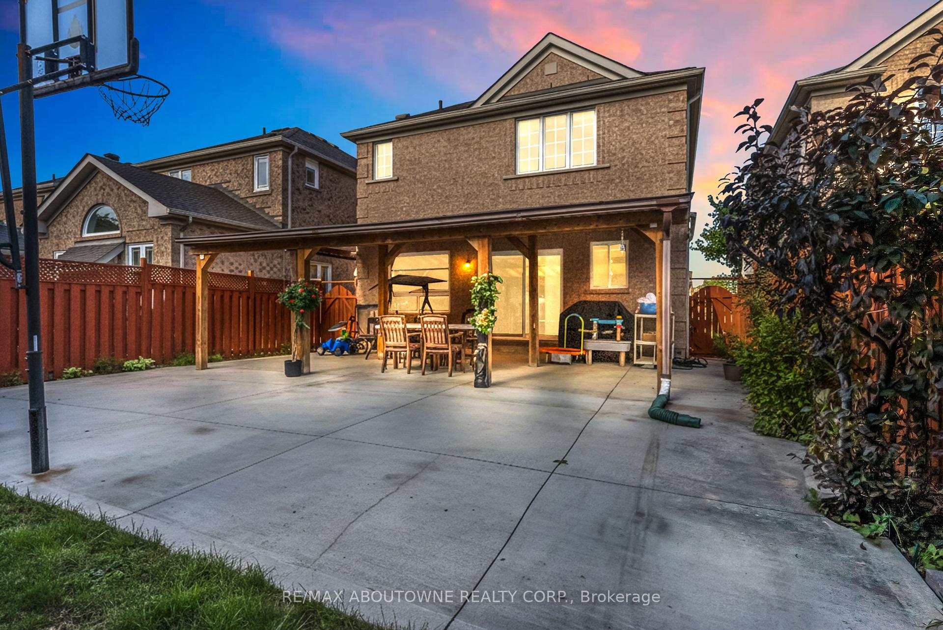 Photo 44 of 7 Rockrose Drive, Brampton, Sandringham-Wellington — HOMEH