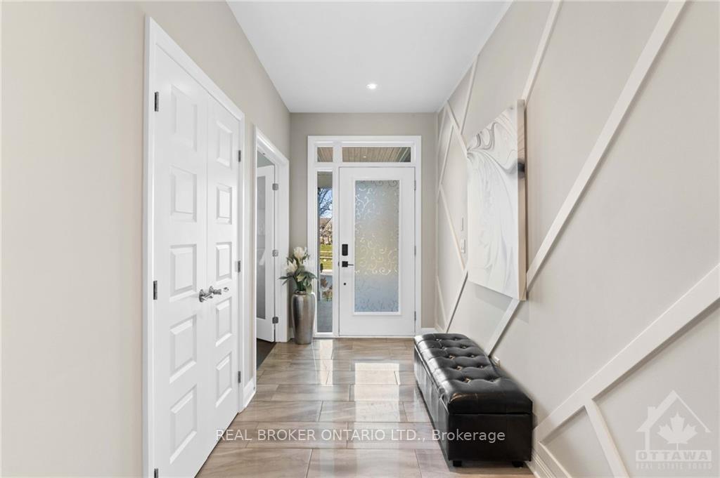 Photo 3 of 236 Kilspindie Ridge, Ottawa, Barrhaven - Stonebridge — HOMEH