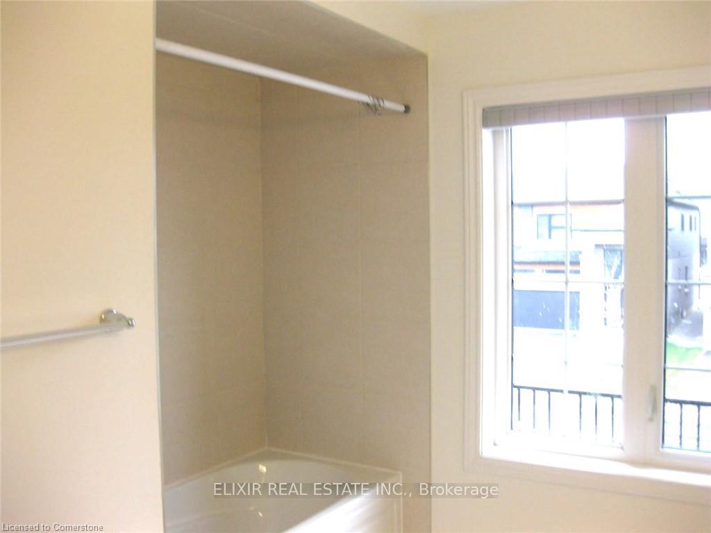 Photo 29 of 12 Jenner Drive, Brant, Paris — HOMEH