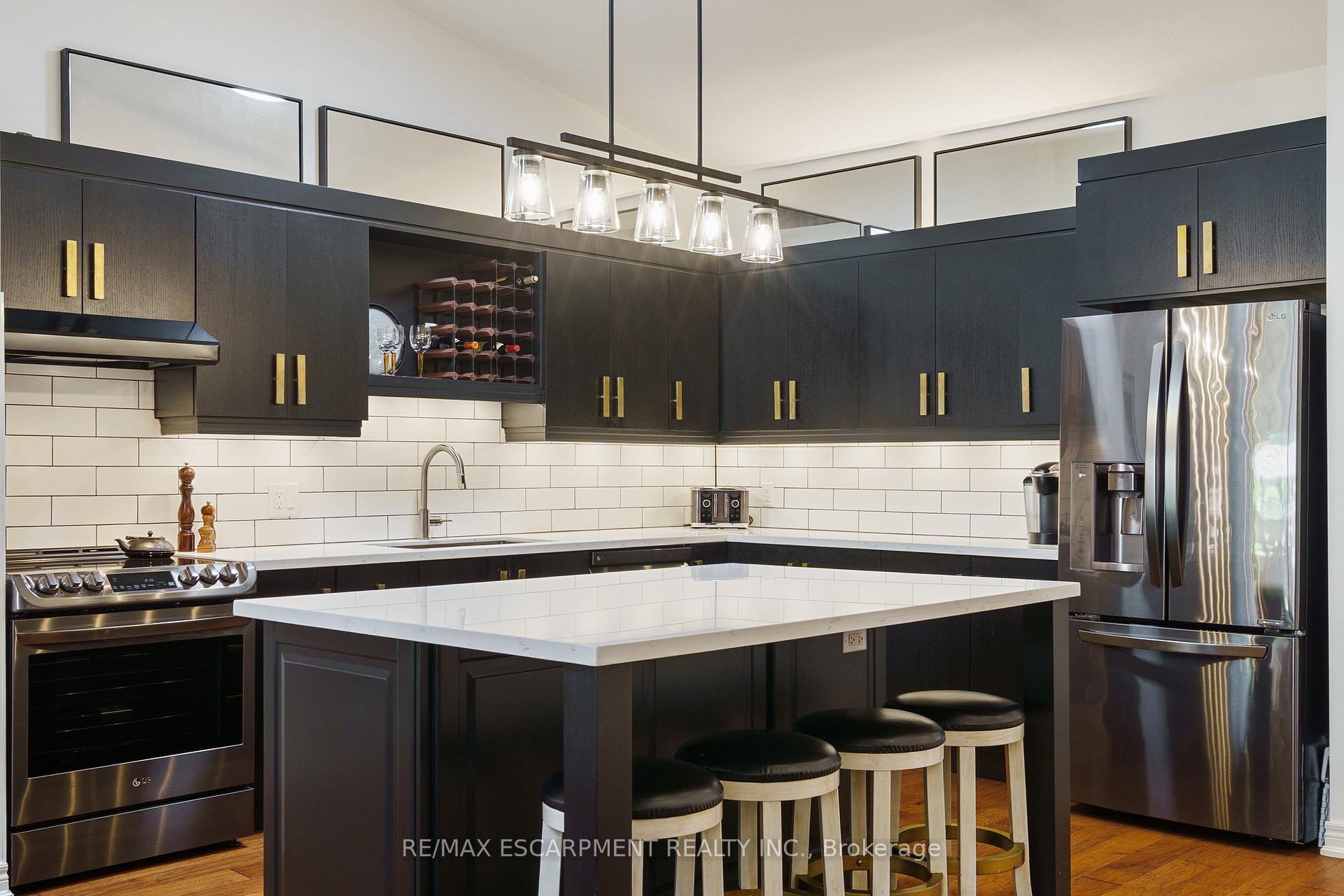 Photo 31 of 353 Park Street W, Hamilton, Dundas — HOMEH
