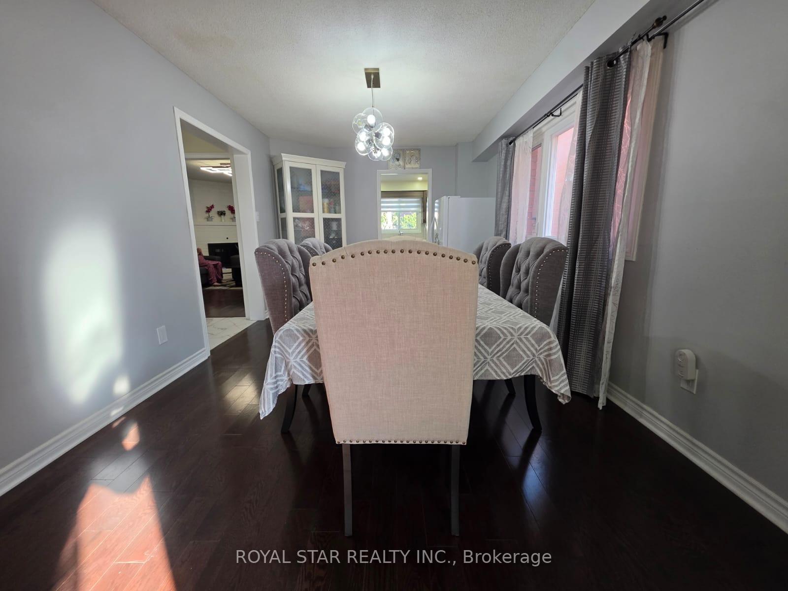 Photo 9 of 6 Merganser Crescent, Brampton, Fletcher's Creek South — HOMEH