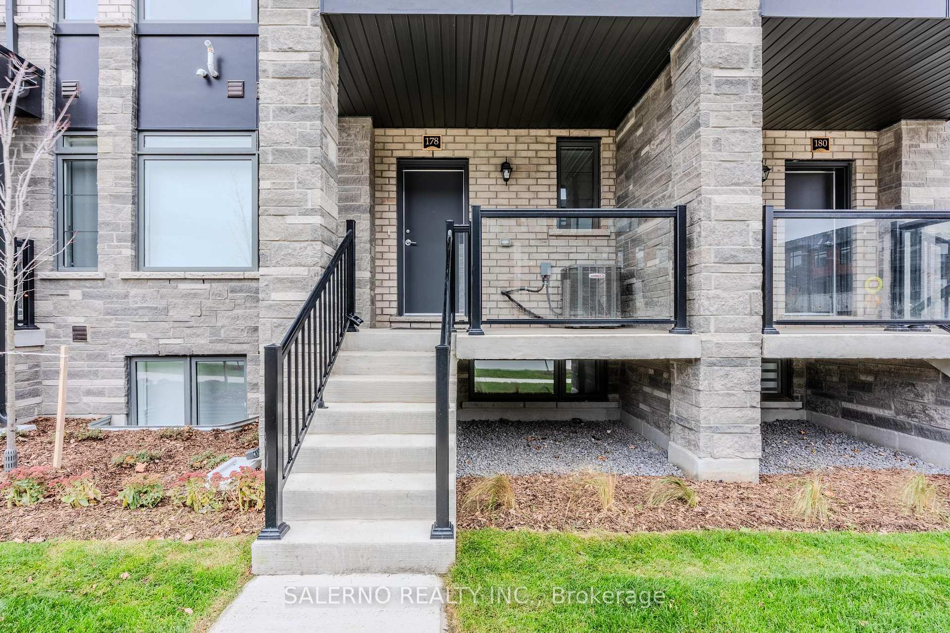 Photo 3 of 178 Petch Avenue, Caledon, Rural Caledon — HOMEH