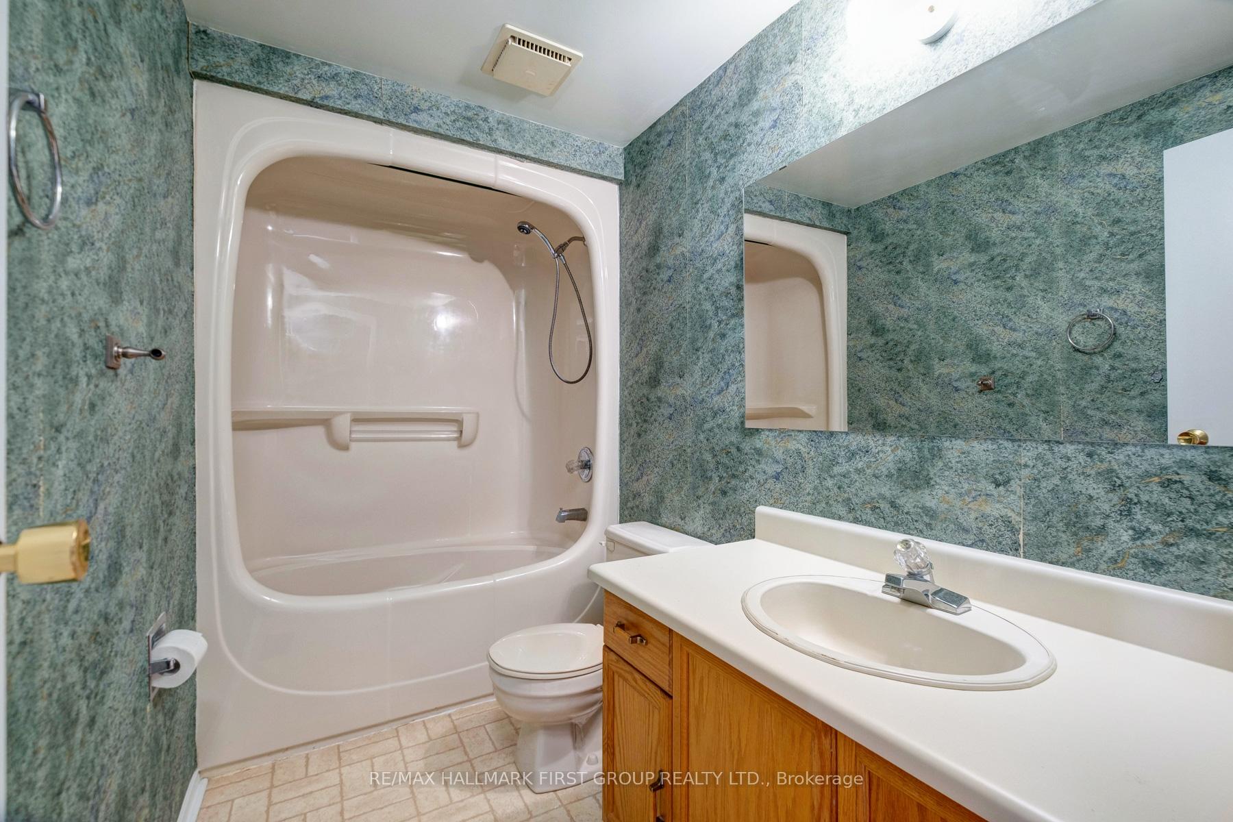 Photo 13 of 68 Pearce Drive, Ajax, Central West — HOMEH