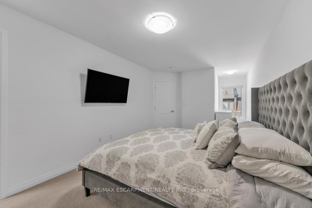 Photo 13 of Unit 259, 30 Times Square Boulevard, Hamilton, Stoney Creek Mountain — HOMEH