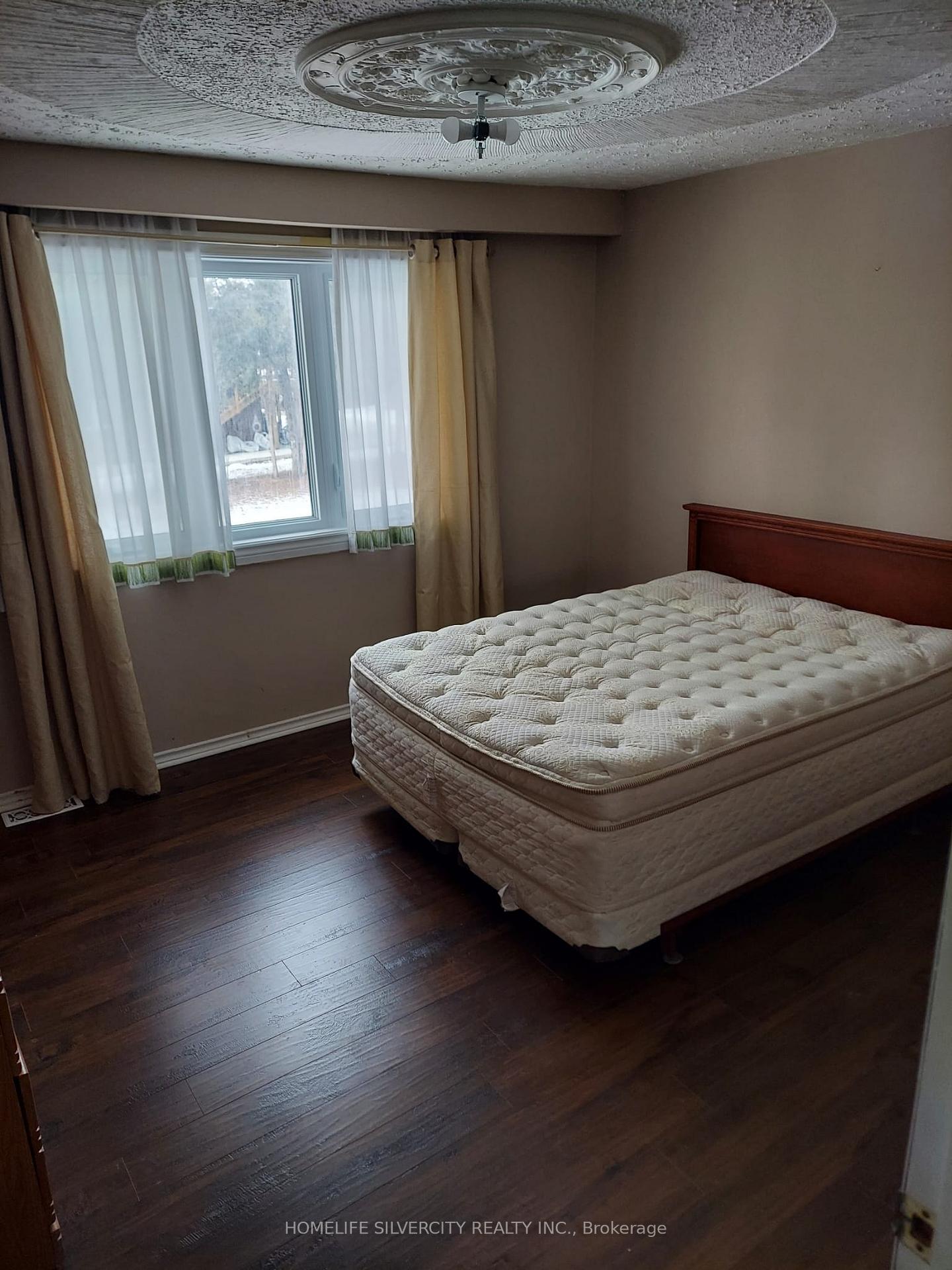 Photo 9 of 10263 Goreway Drive, Brampton, Vales of Castlemore — HOMEH