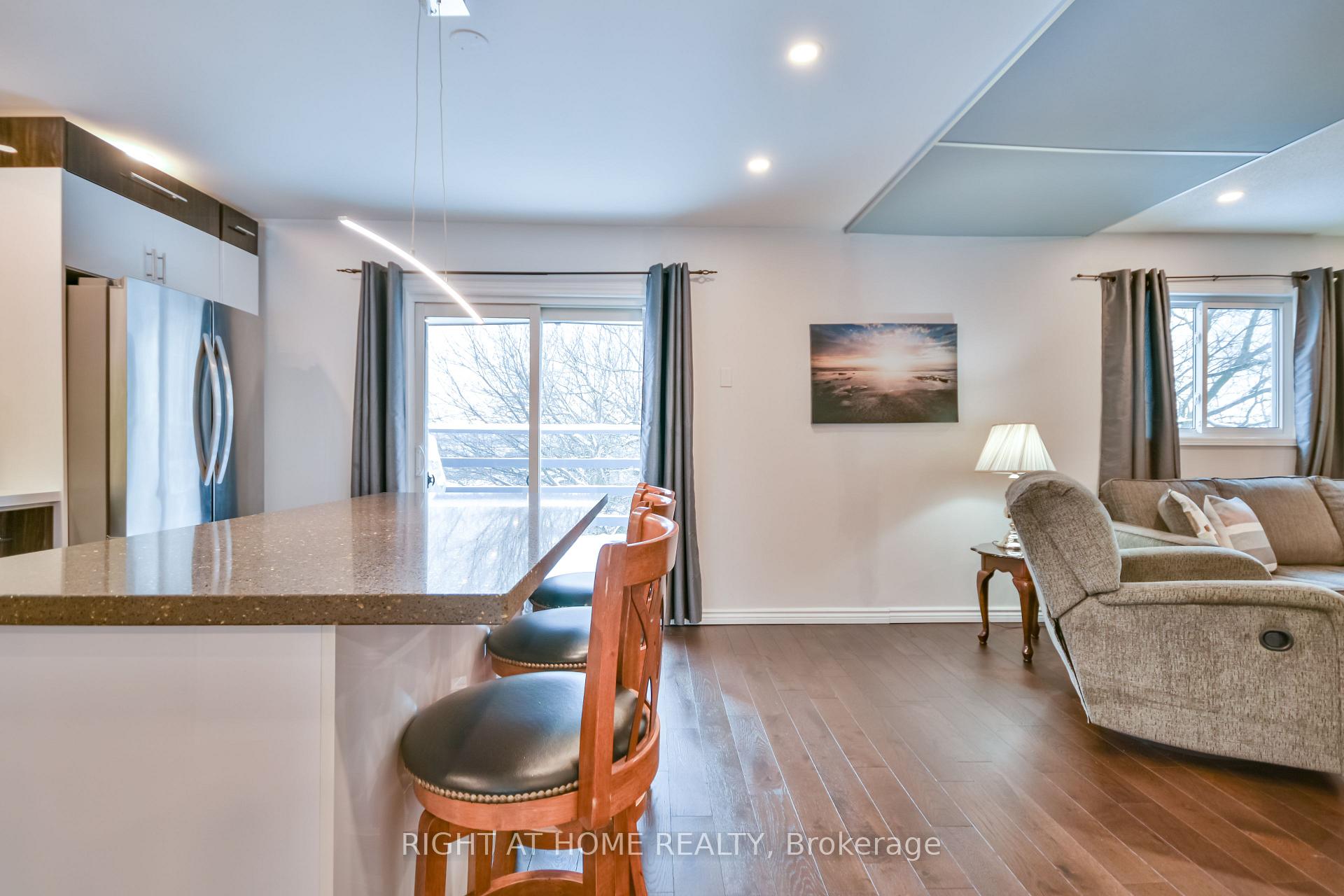 Photo 11 of 65 Eden Drive, Barrie, Letitia Heights — HOMEH