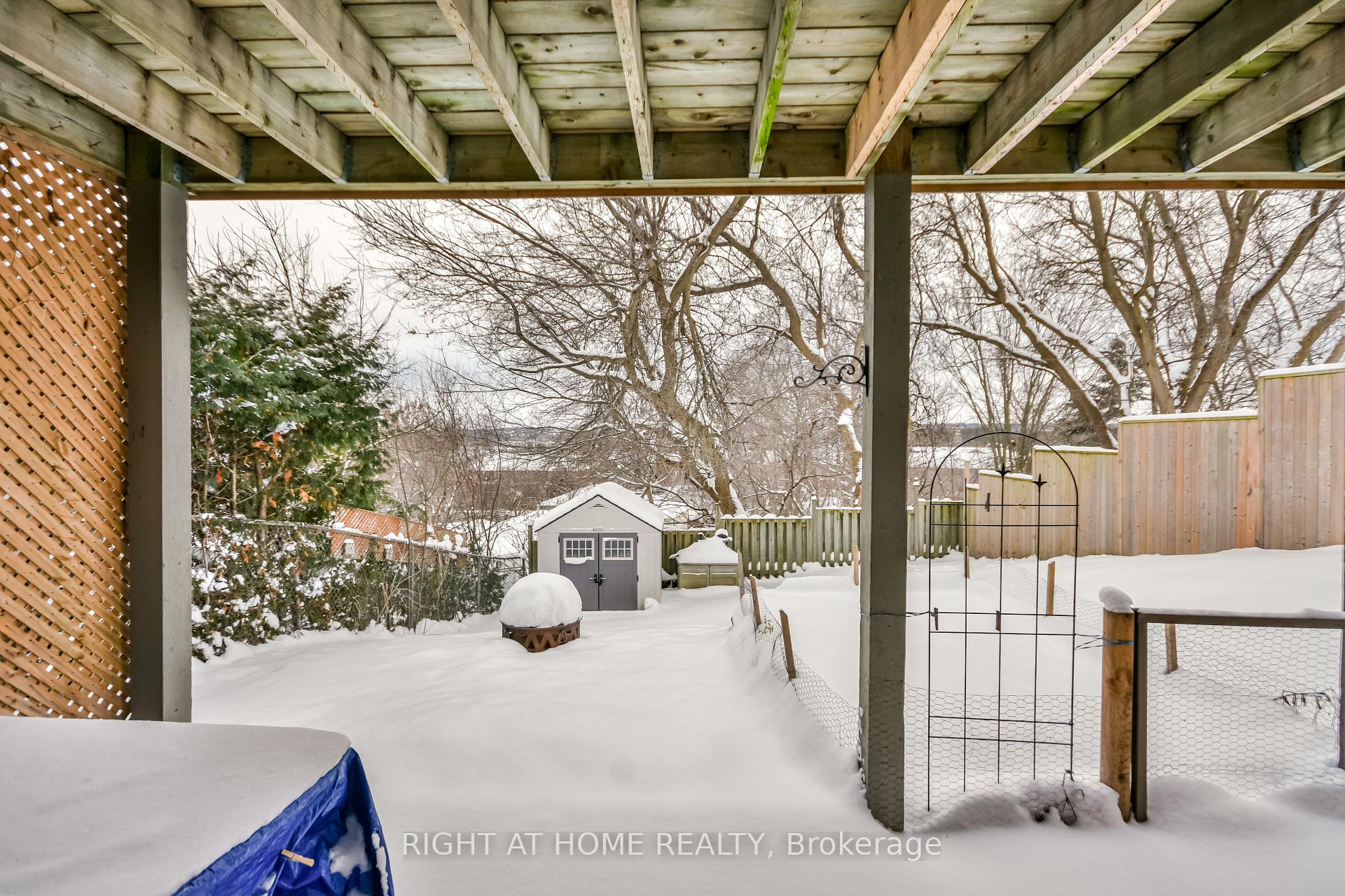 Photo 33 of 65 Eden Drive, Barrie, Letitia Heights — HOMEH