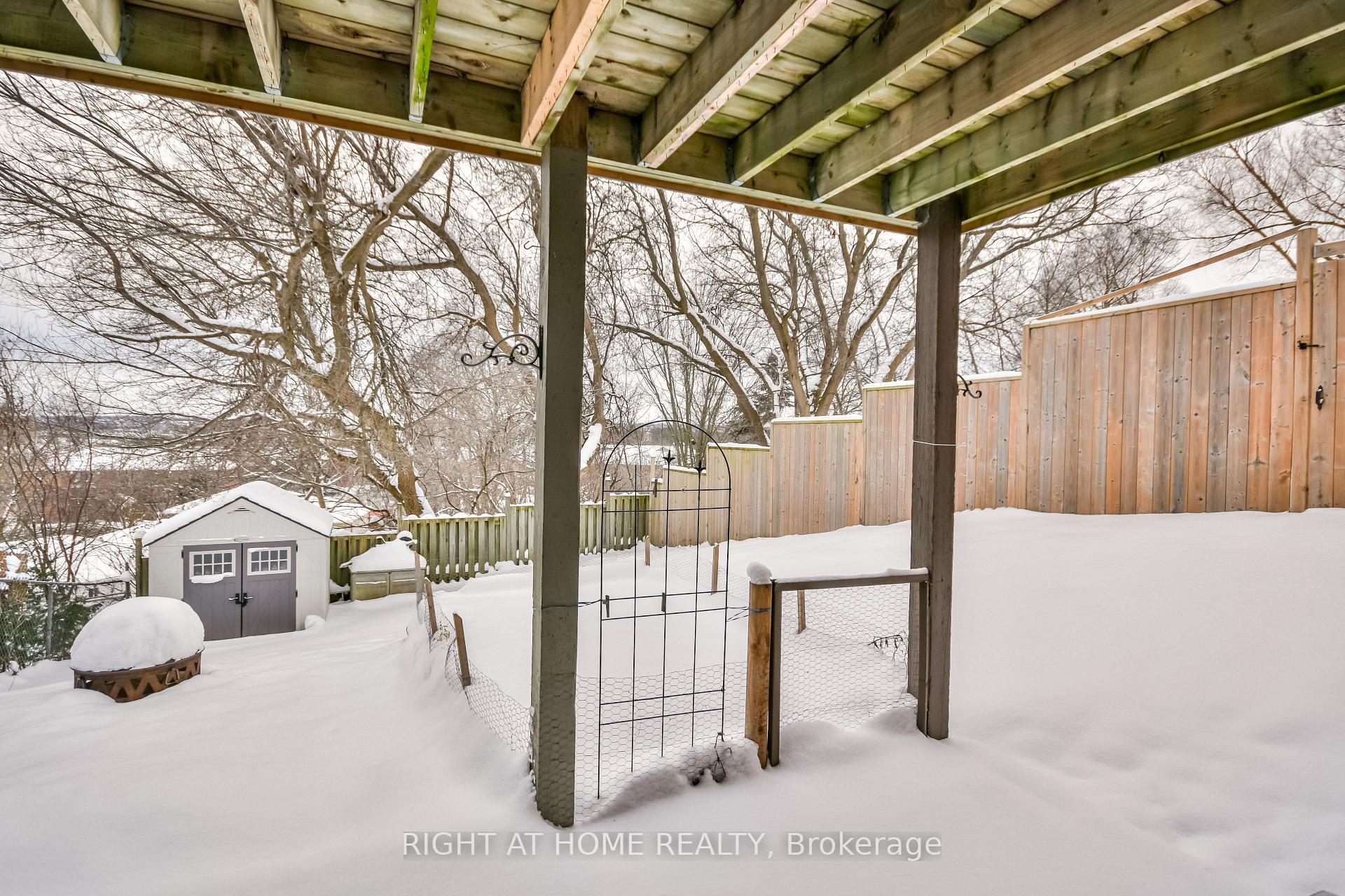Photo 34 of 65 Eden Drive, Barrie, Letitia Heights — HOMEH