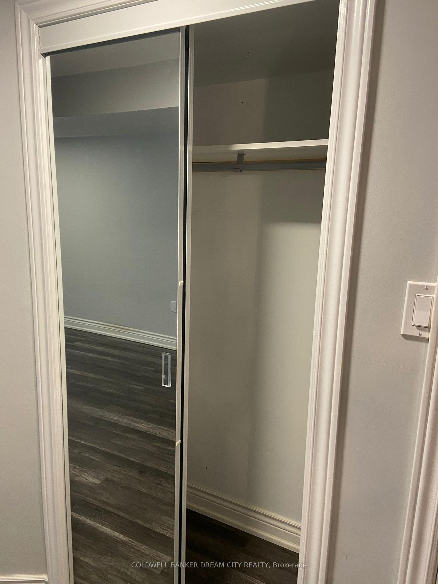 Photo 16 of 46 Chalkfarm (basement) Crescent, Brampton, Northwest Sandalwood Parkway — HOMEH