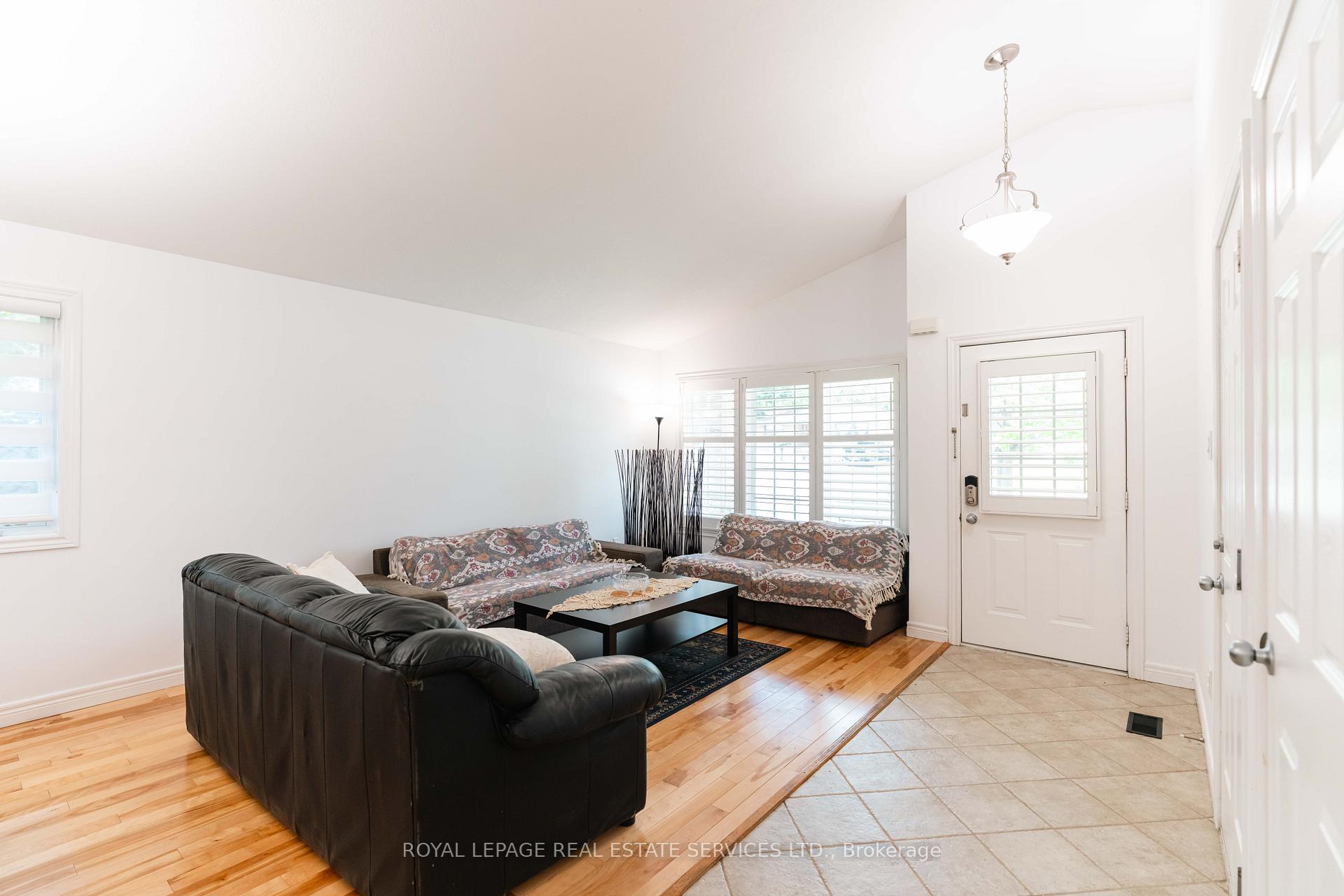 Photo 18 of 837 Upper Ottawa Street, Hamilton, Lisgar — HOMEH