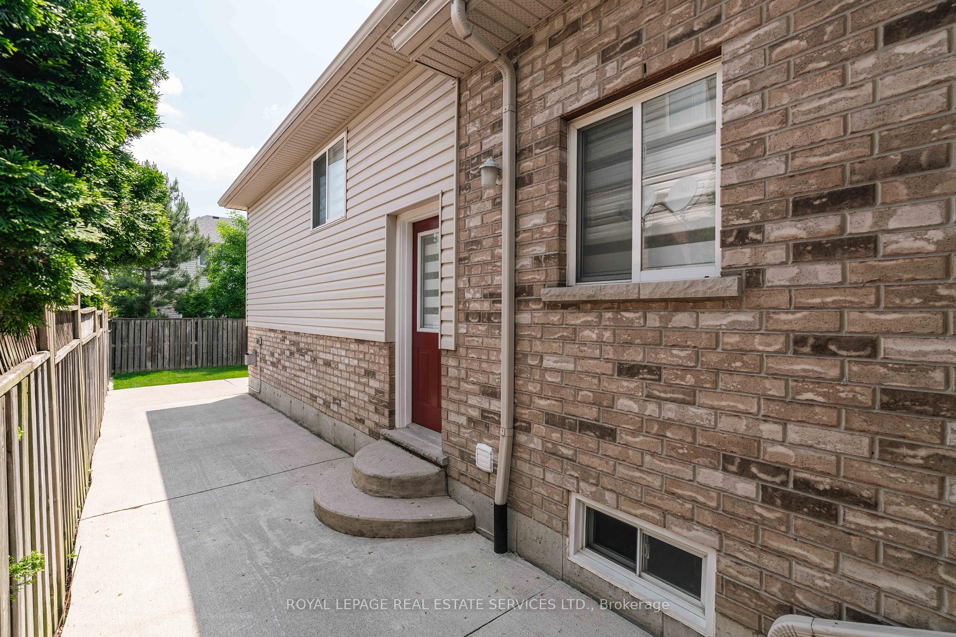 Photo 36 of 837 Upper Ottawa Street, Hamilton, Lisgar — HOMEH