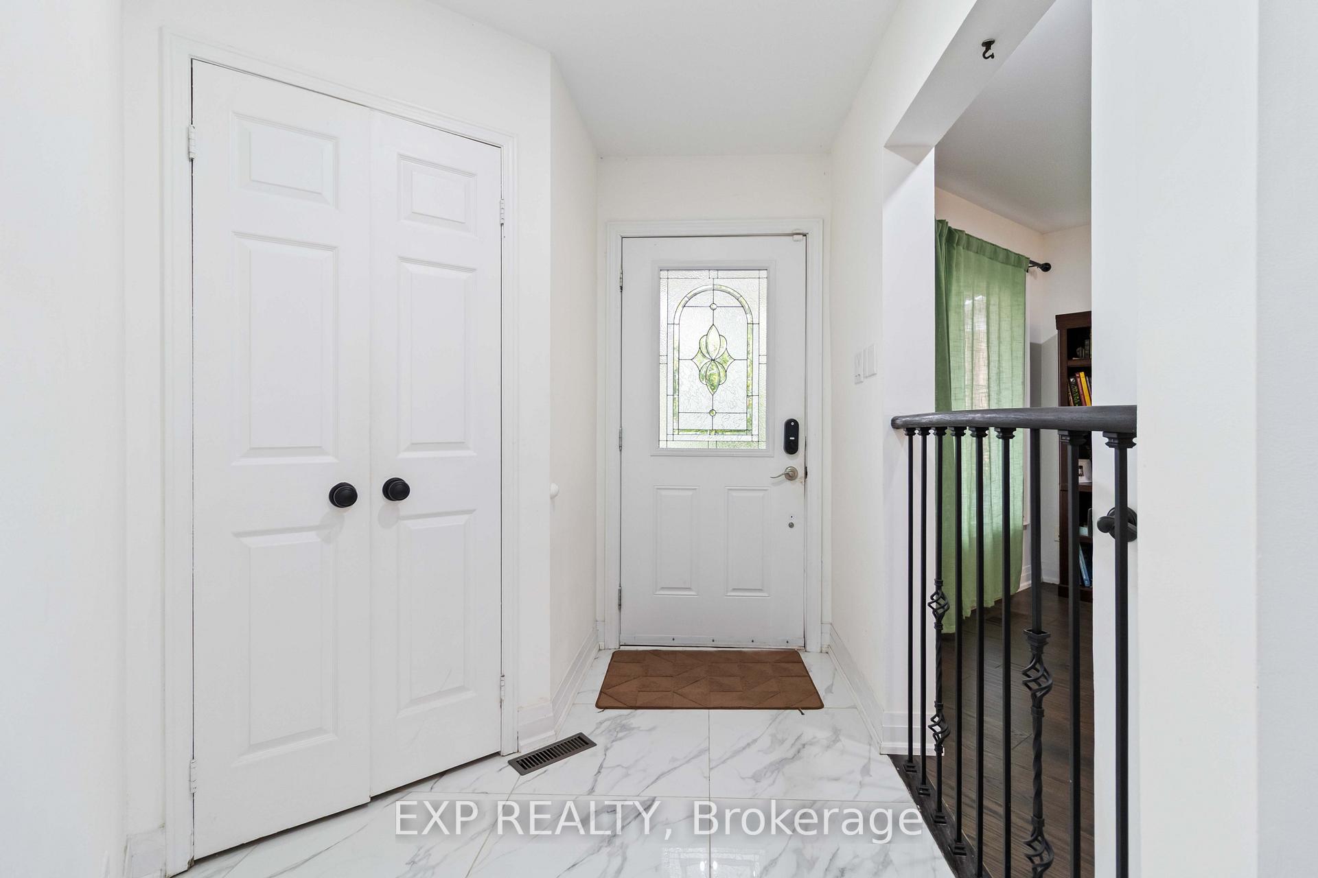 Photo 5 of 27 Cheviot Crescent, Brampton, Heart Lake East — HOMEH