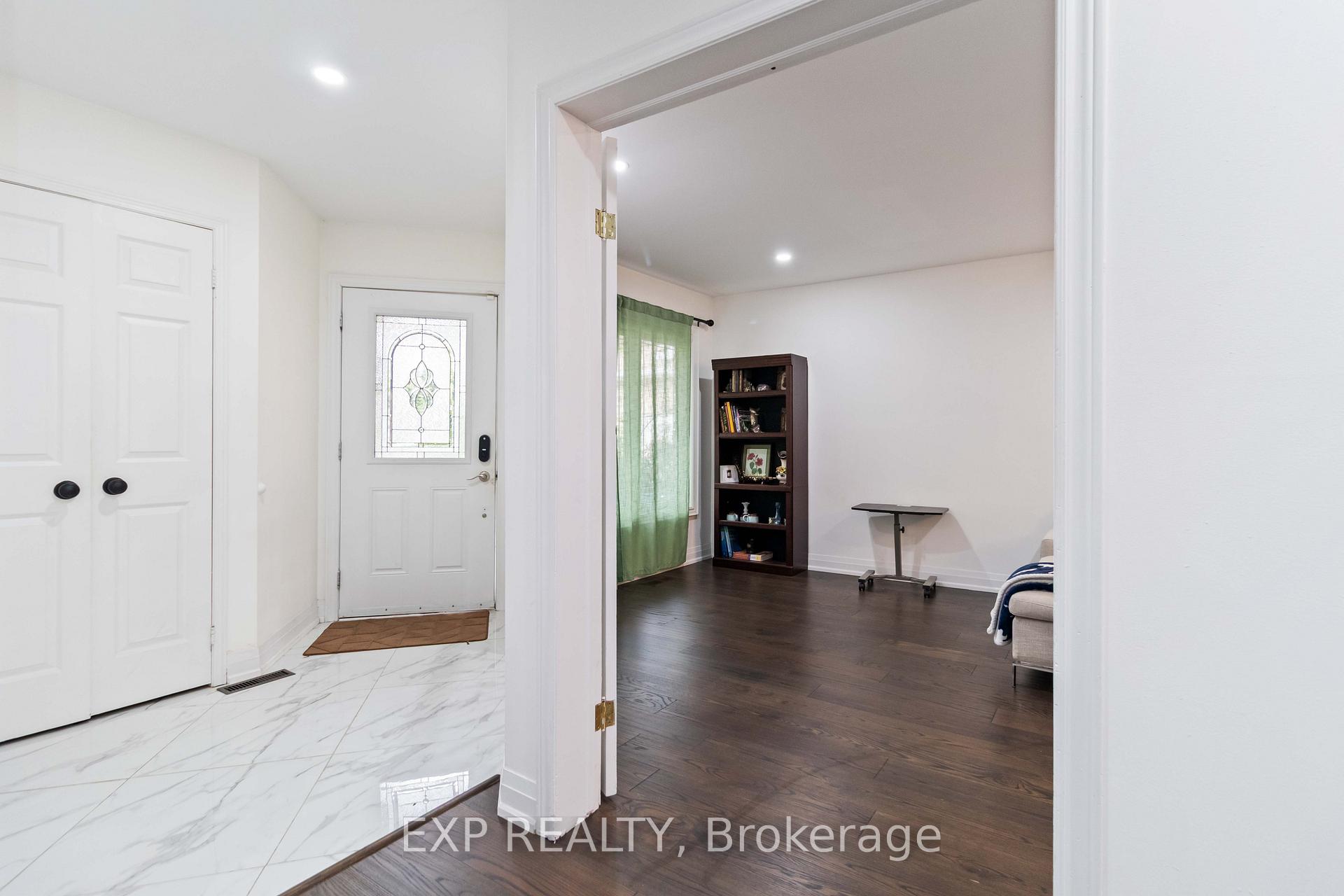 Photo 7 of 27 Cheviot Crescent, Brampton, Heart Lake East — HOMEH