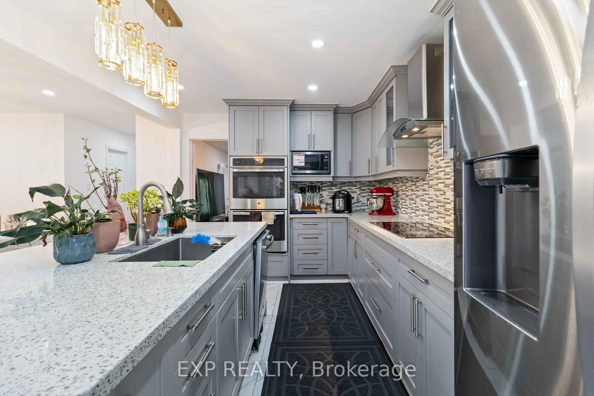 Photo 12 of 27 Cheviot Crescent, Brampton, Heart Lake East — HOMEH