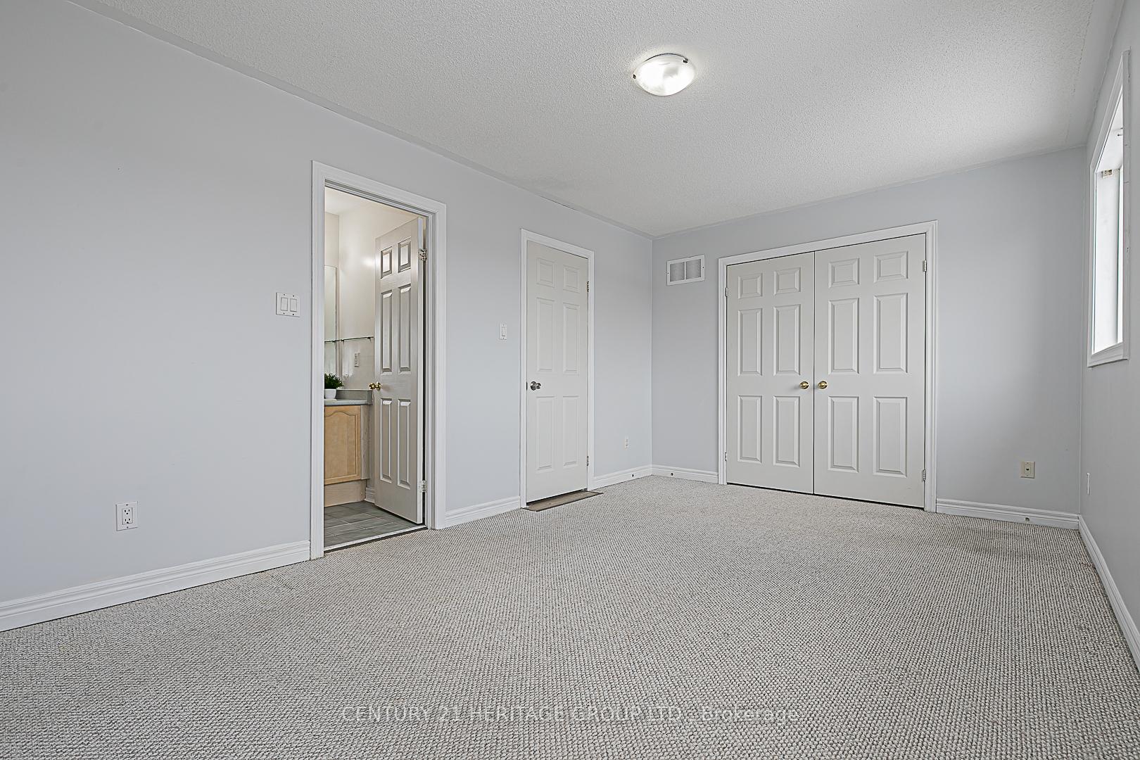Photo 1 of 39 Craddock Street, Vaughan, Maple — HOMEH