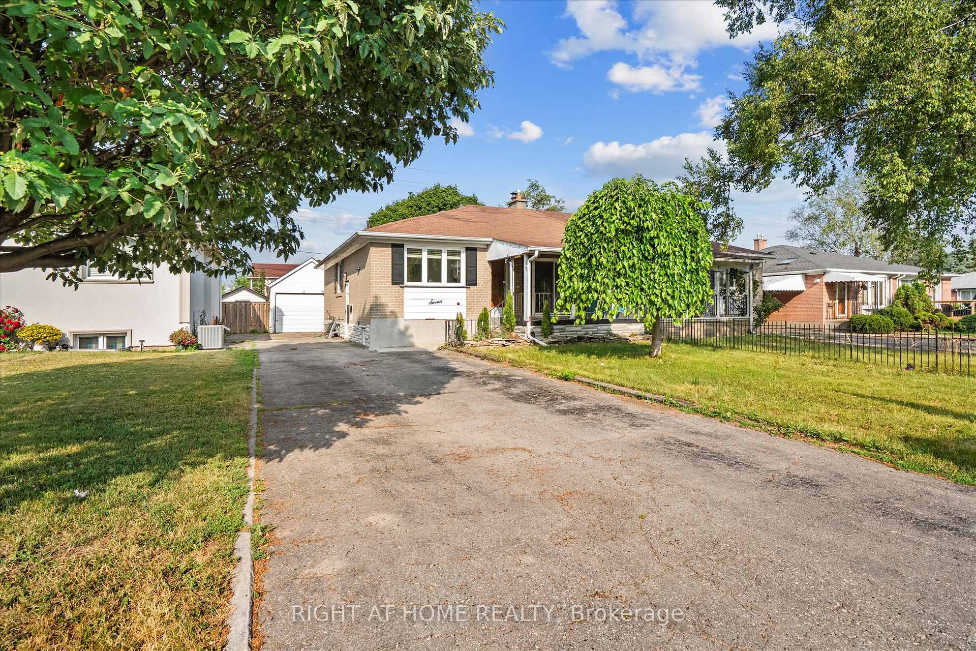 Front of 7 Tulloch Drive