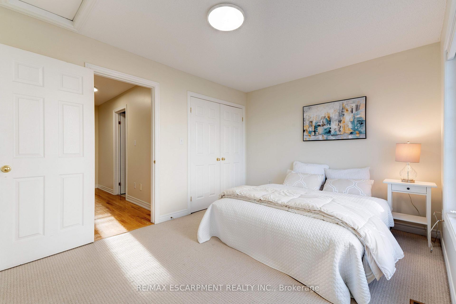 Photo 20 of 682 Summers Common, Burlington, Appleby — HOMEH