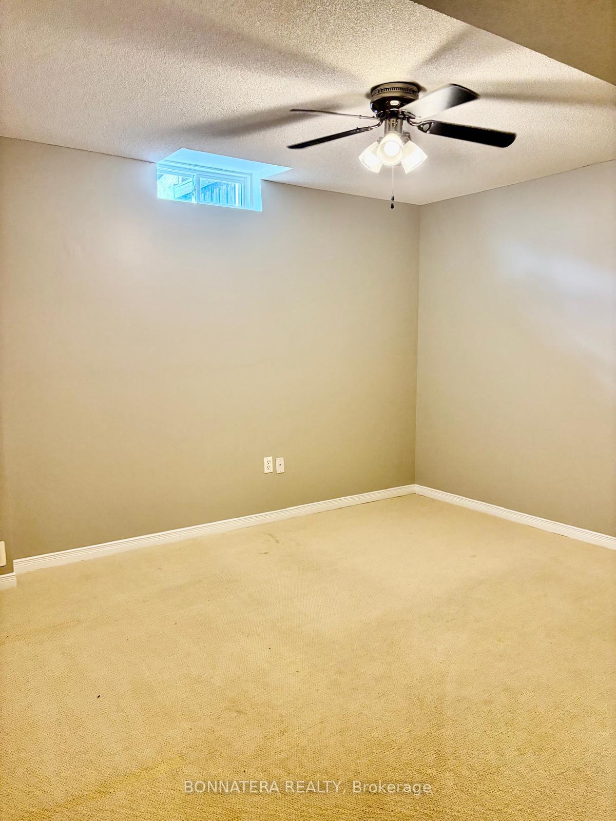 Photo 26 of 34 Flurry Circle, Brampton, Credit Valley — HOMEH