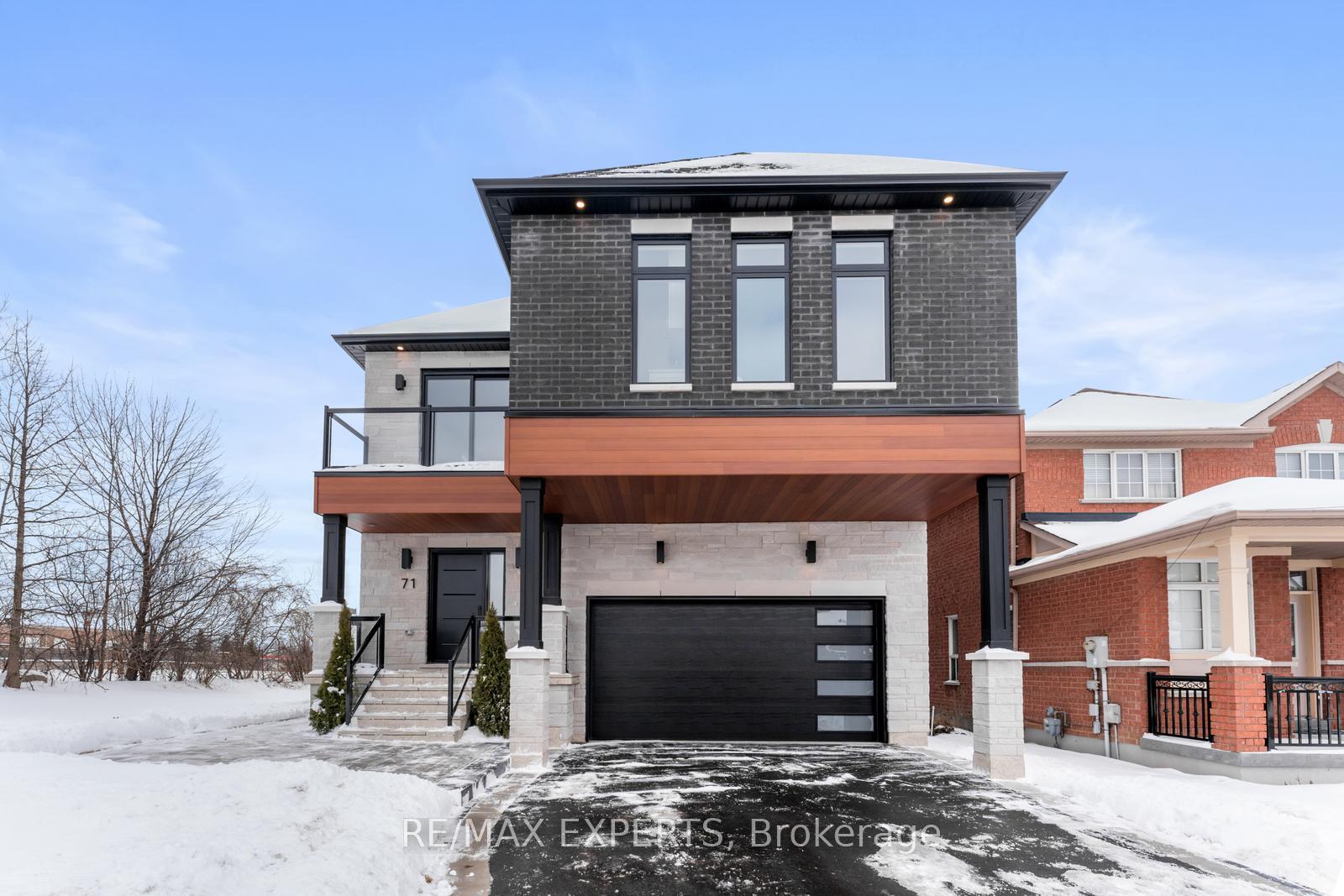 Photo 2 of 71 Hawkview Boulevard, Vaughan, Vellore Village — HOMEH