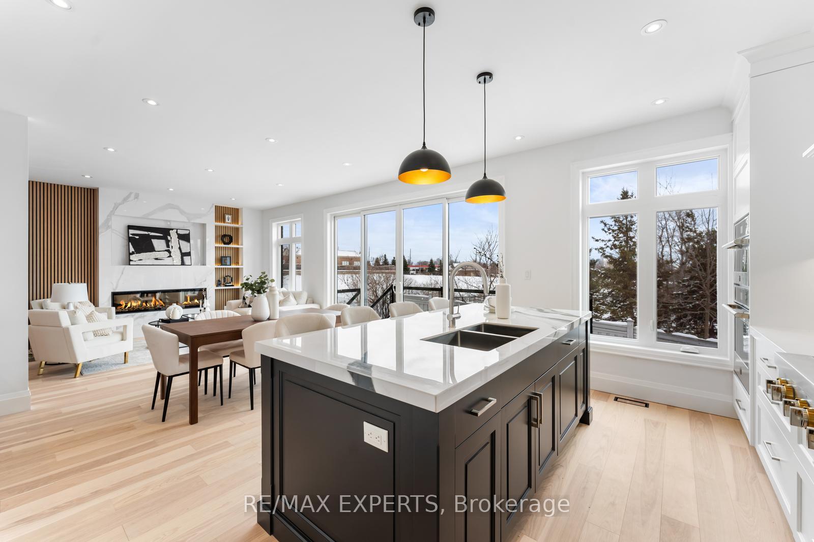 Photo 12 of 71 Hawkview Boulevard, Vaughan, Vellore Village — HOMEH