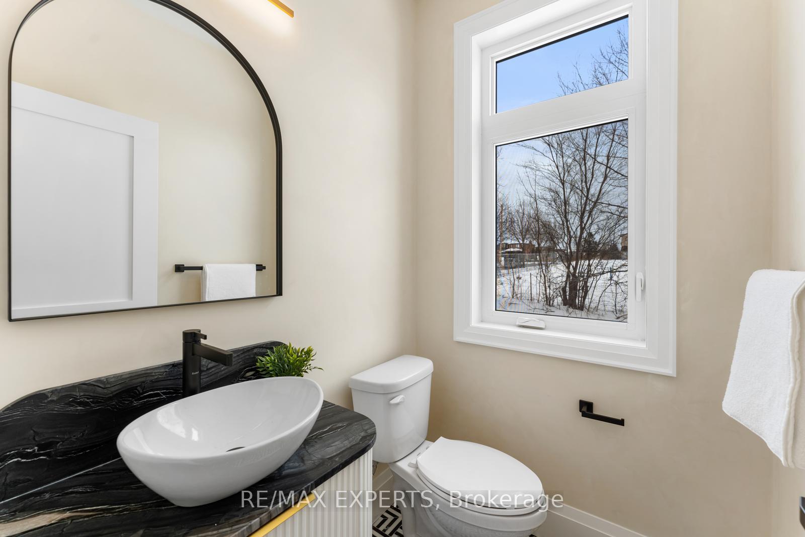 Photo 20 of 71 Hawkview Boulevard, Vaughan, Vellore Village — HOMEH