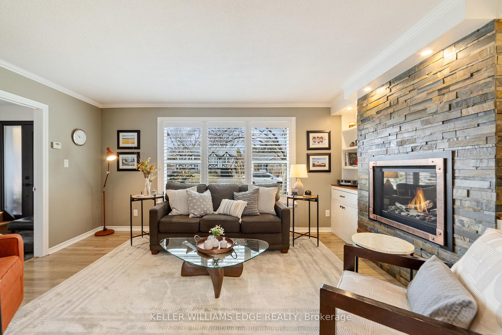 Photo 9 of 673 Inverary Road, Burlington, Shoreacres — HOMEH