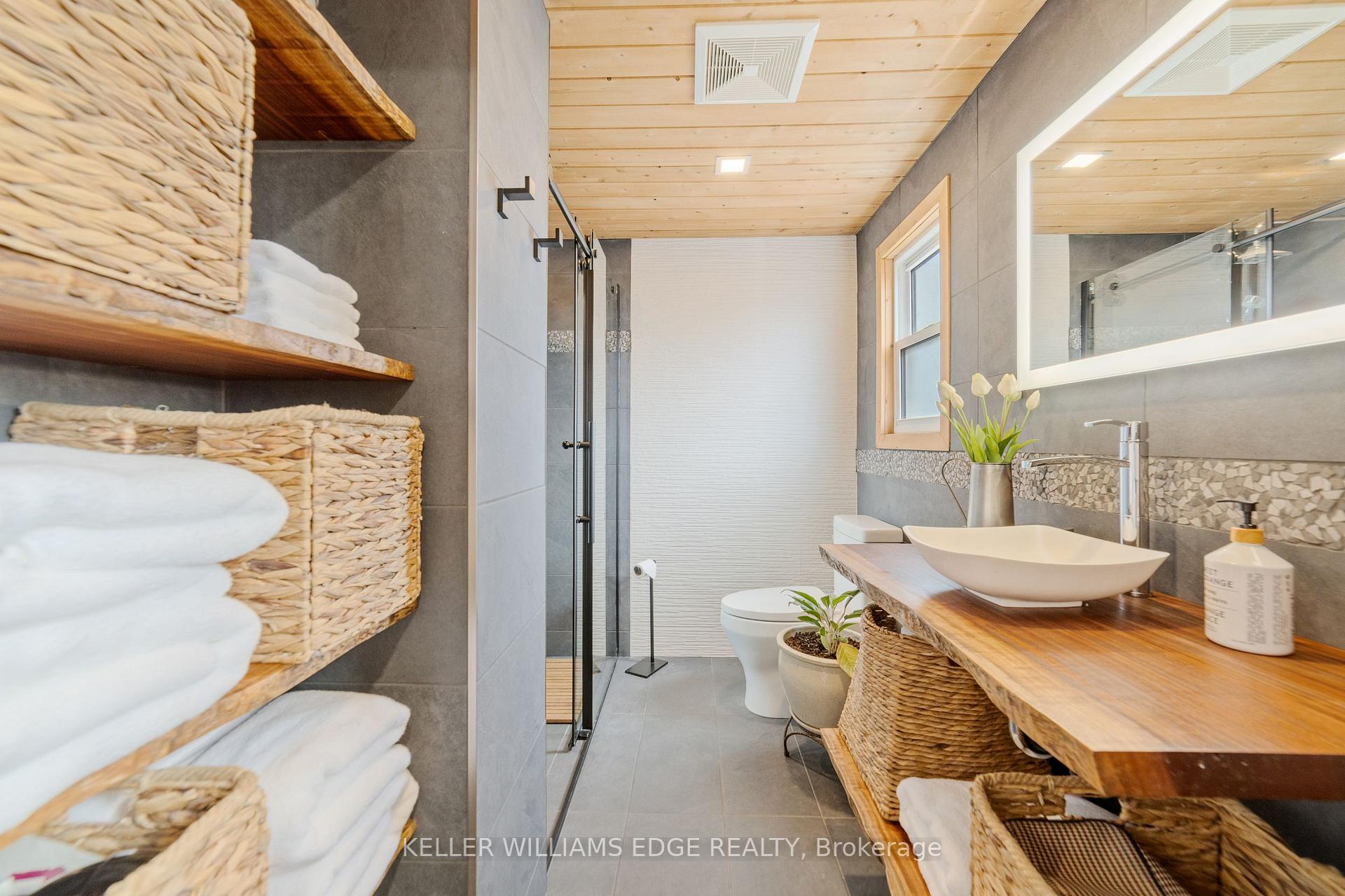 Photo 20 of 673 Inverary Road, Burlington, Shoreacres — HOMEH