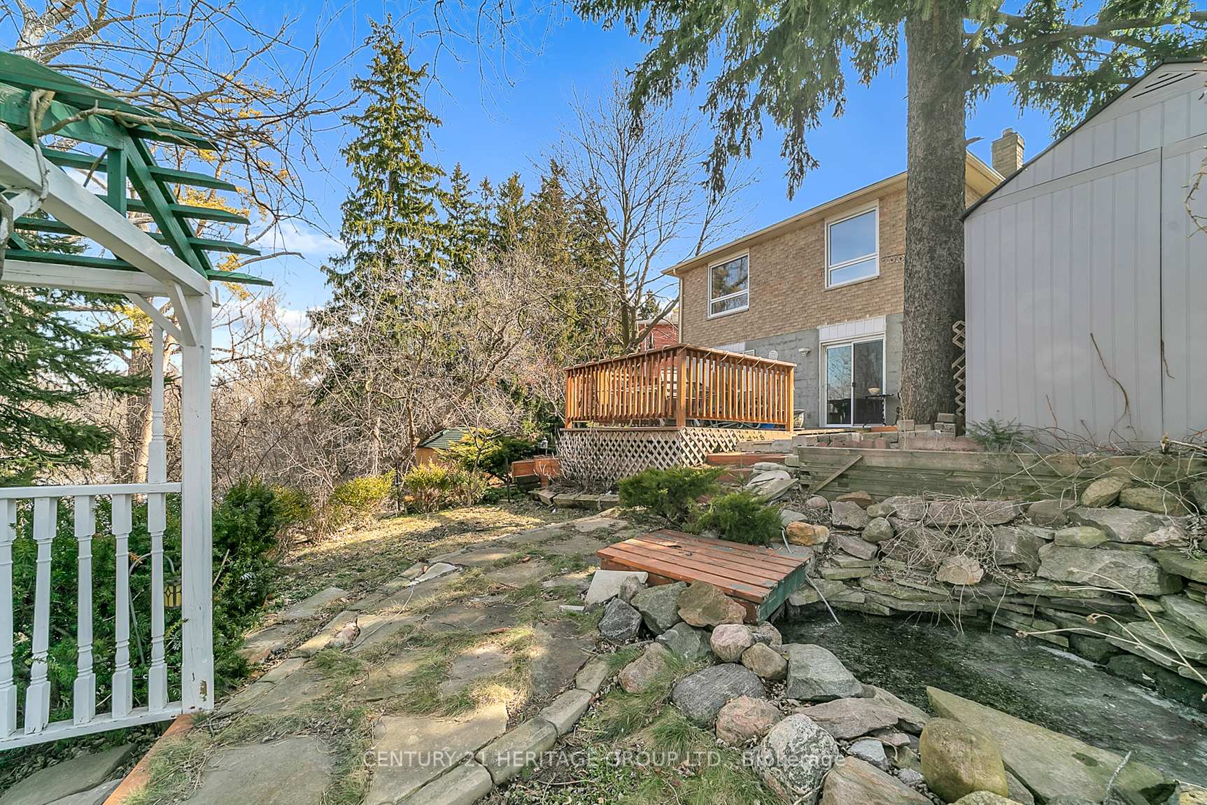 Photo 19 of Unit Main Floor, 66 Valhalla Court, Aurora, Aurora Village — HOMEH
