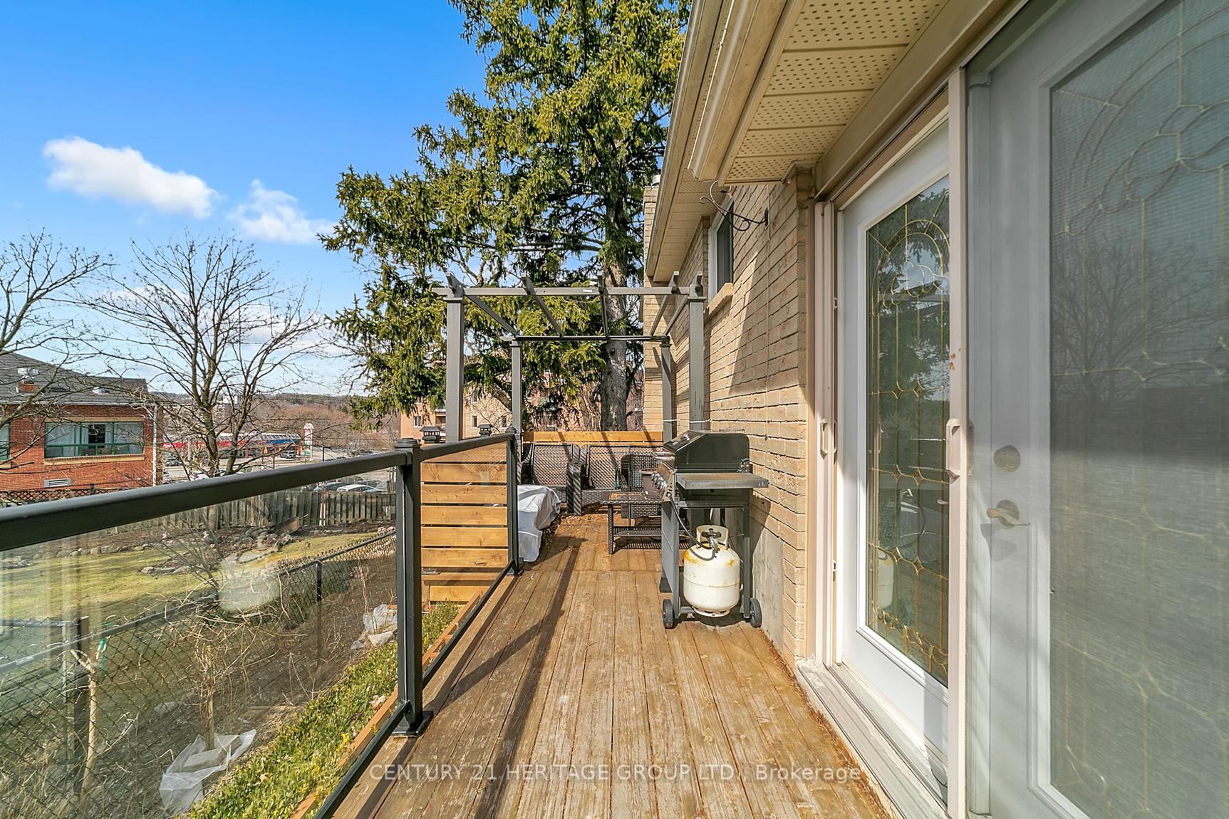 Photo 31 of Unit Main Floor, 66 Valhalla Court, Aurora, Aurora Village — HOMEH