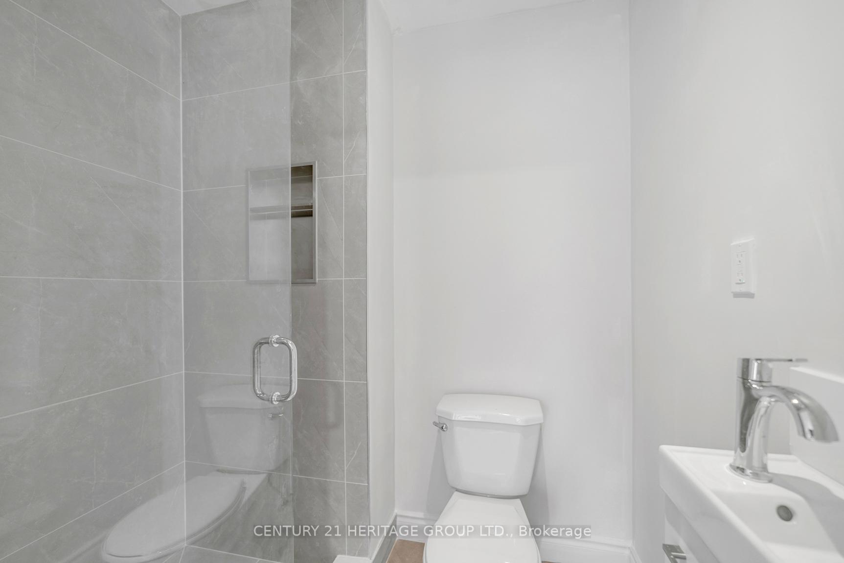 Photo 38 of Unit Main Floor, 66 Valhalla Court, Aurora, Aurora Village — HOMEH
