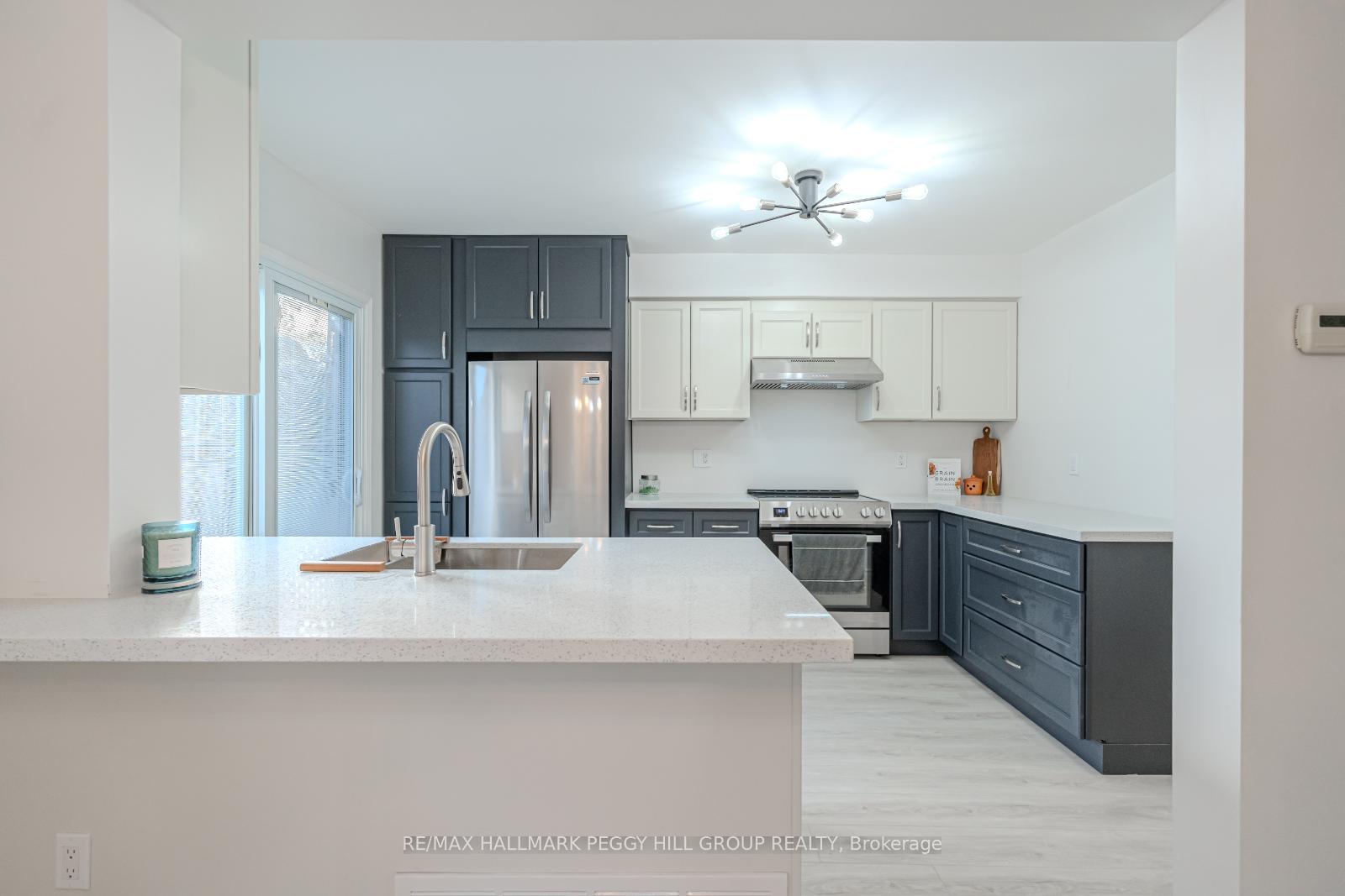 Photo 6 of 75 Garden Drive, Barrie, Allandale Heights — HOMEH
