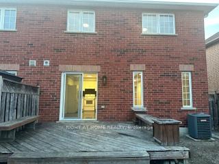 Photo 18 of 27 Bramcedar Crescent, Brampton, Northwest Sandalwood Parkway — HOMEH