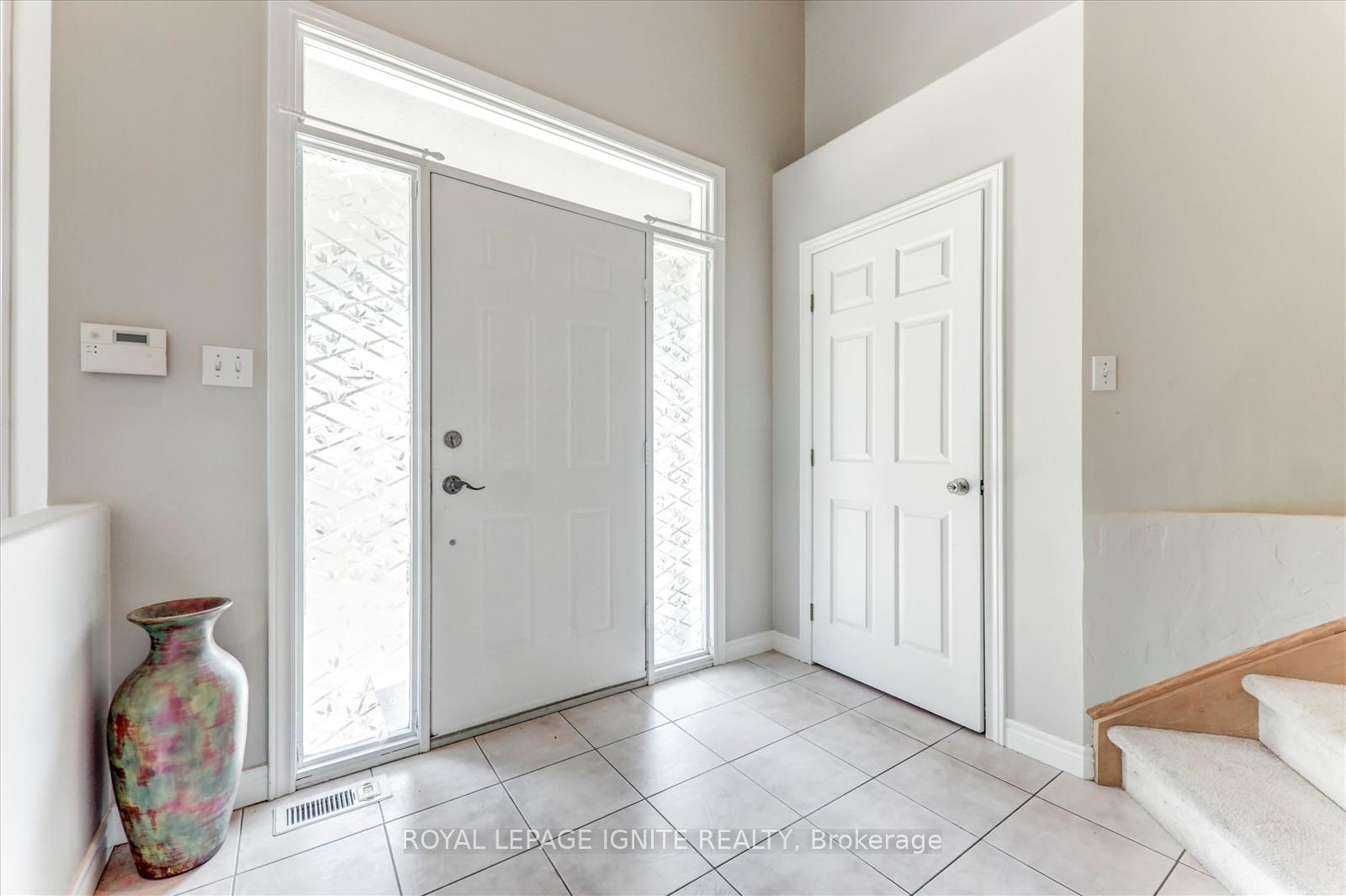 Photo 9 of 79 Gatestone Drive, Hamilton, Stoney Creek — HOMEH