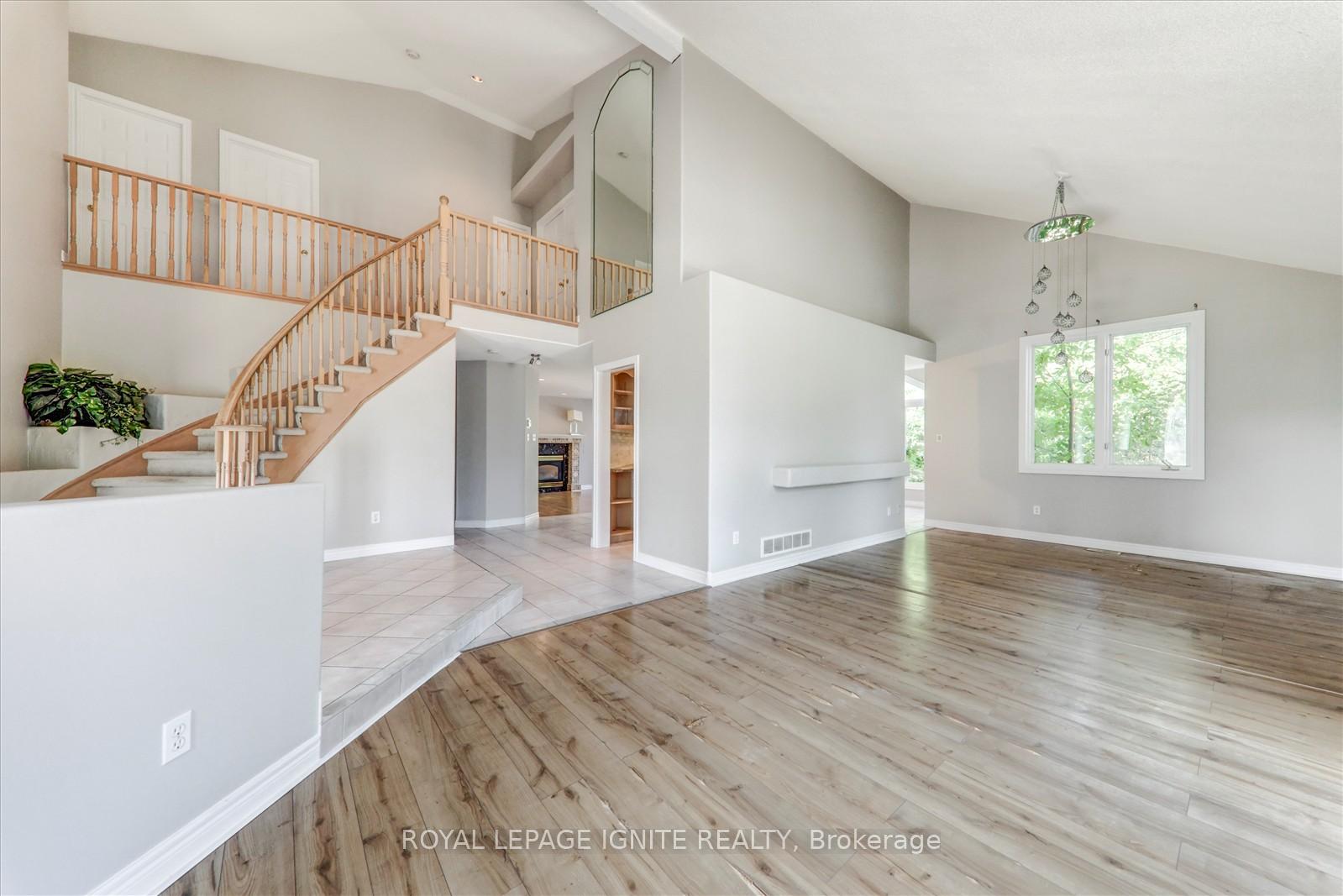Photo 12 of 79 Gatestone Drive, Hamilton, Stoney Creek — HOMEH