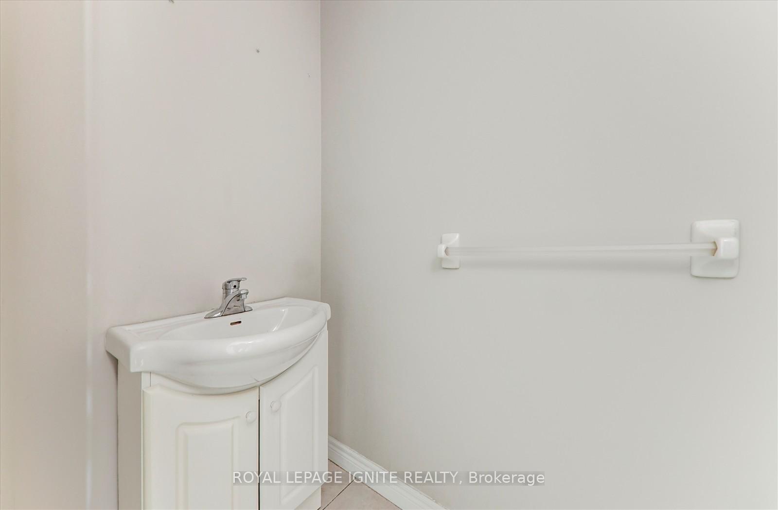 Photo 23 of 79 Gatestone Drive, Hamilton, Stoney Creek — HOMEH