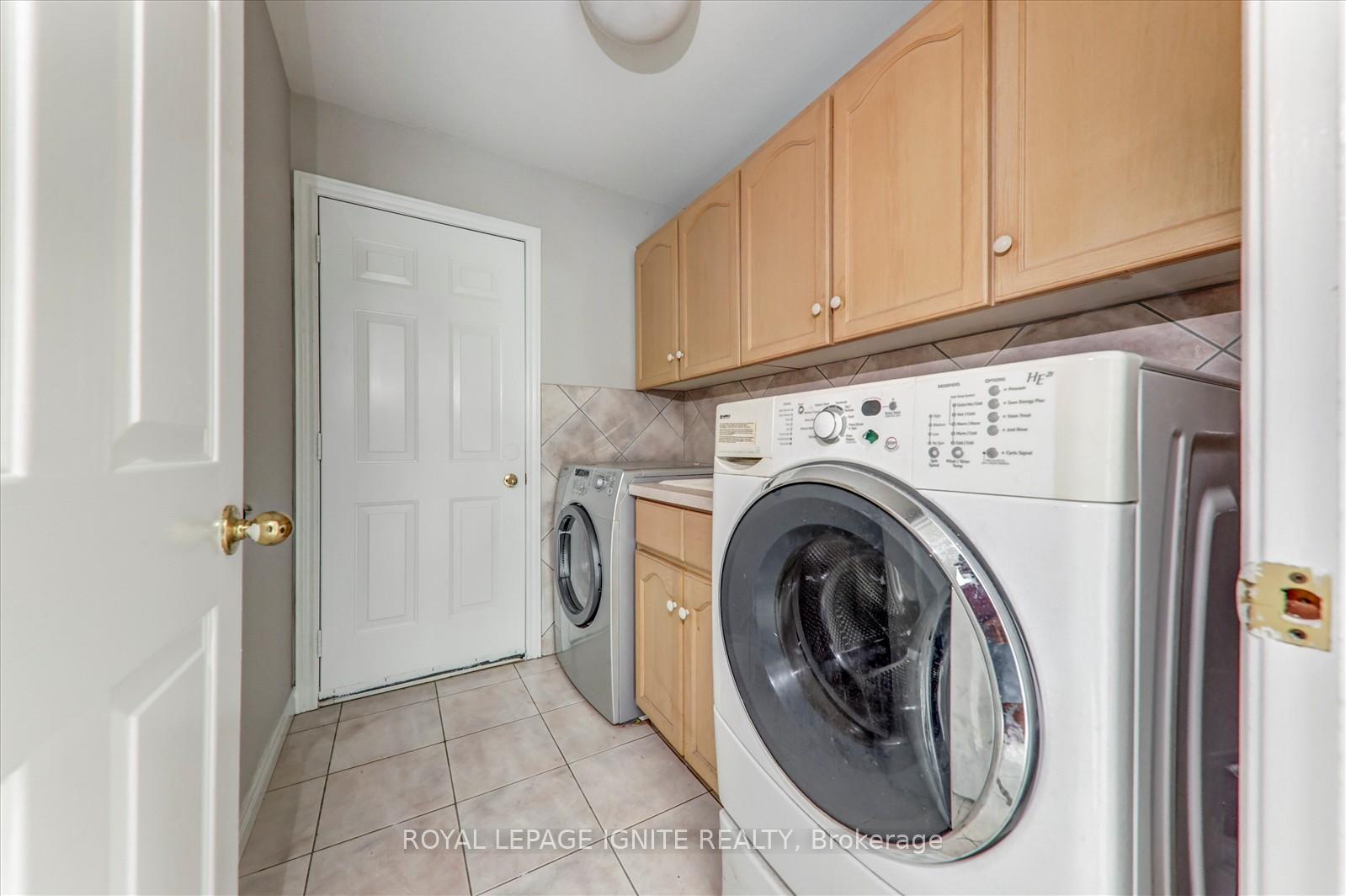Photo 24 of 79 Gatestone Drive, Hamilton, Stoney Creek — HOMEH