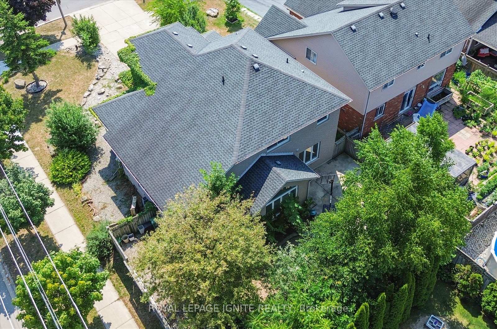 Photo 43 of 79 Gatestone Drive, Hamilton, Stoney Creek — HOMEH