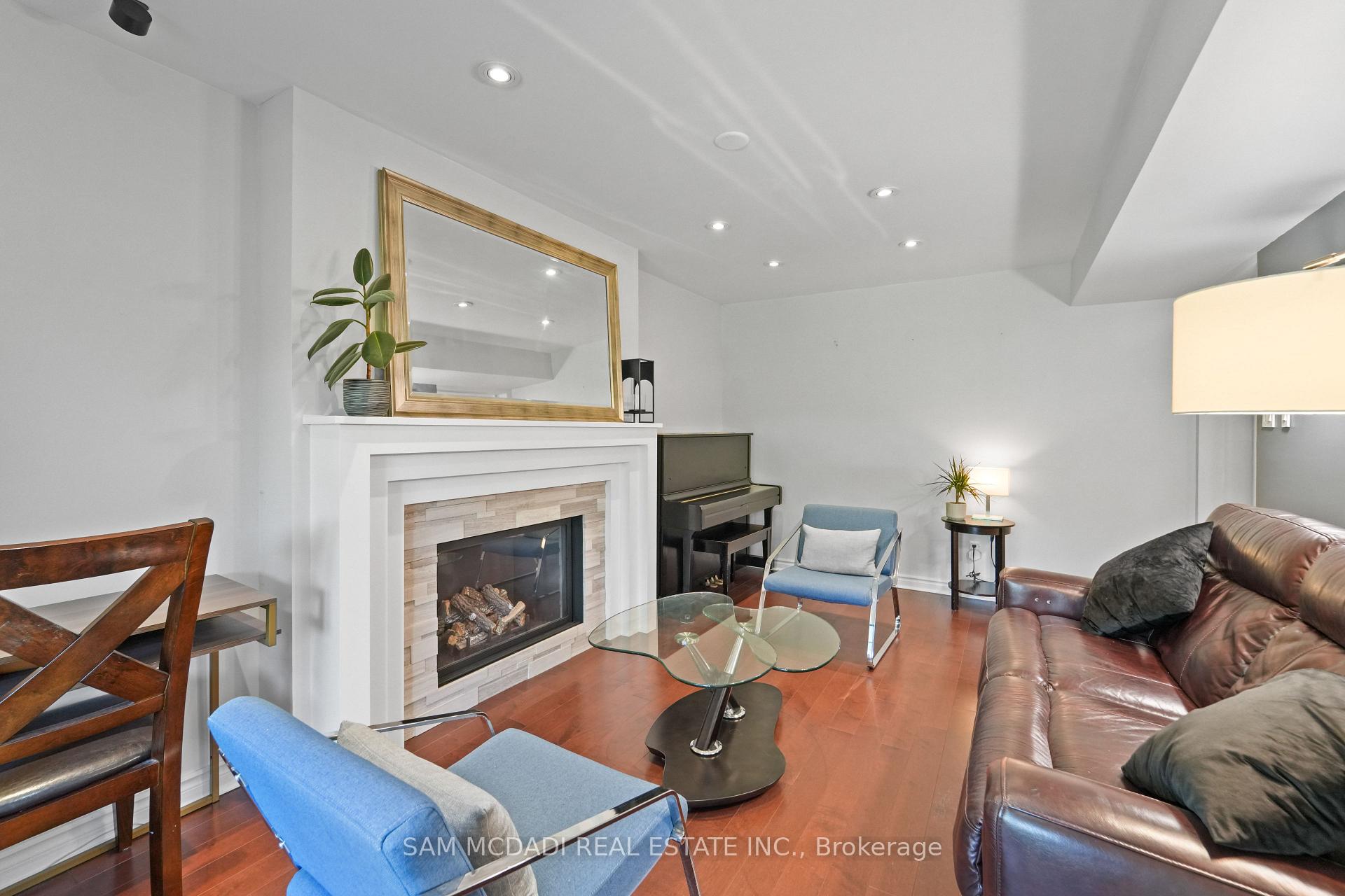 Photo 9 of 138 Elgin Drive, Brampton, Brampton South — HOMEH