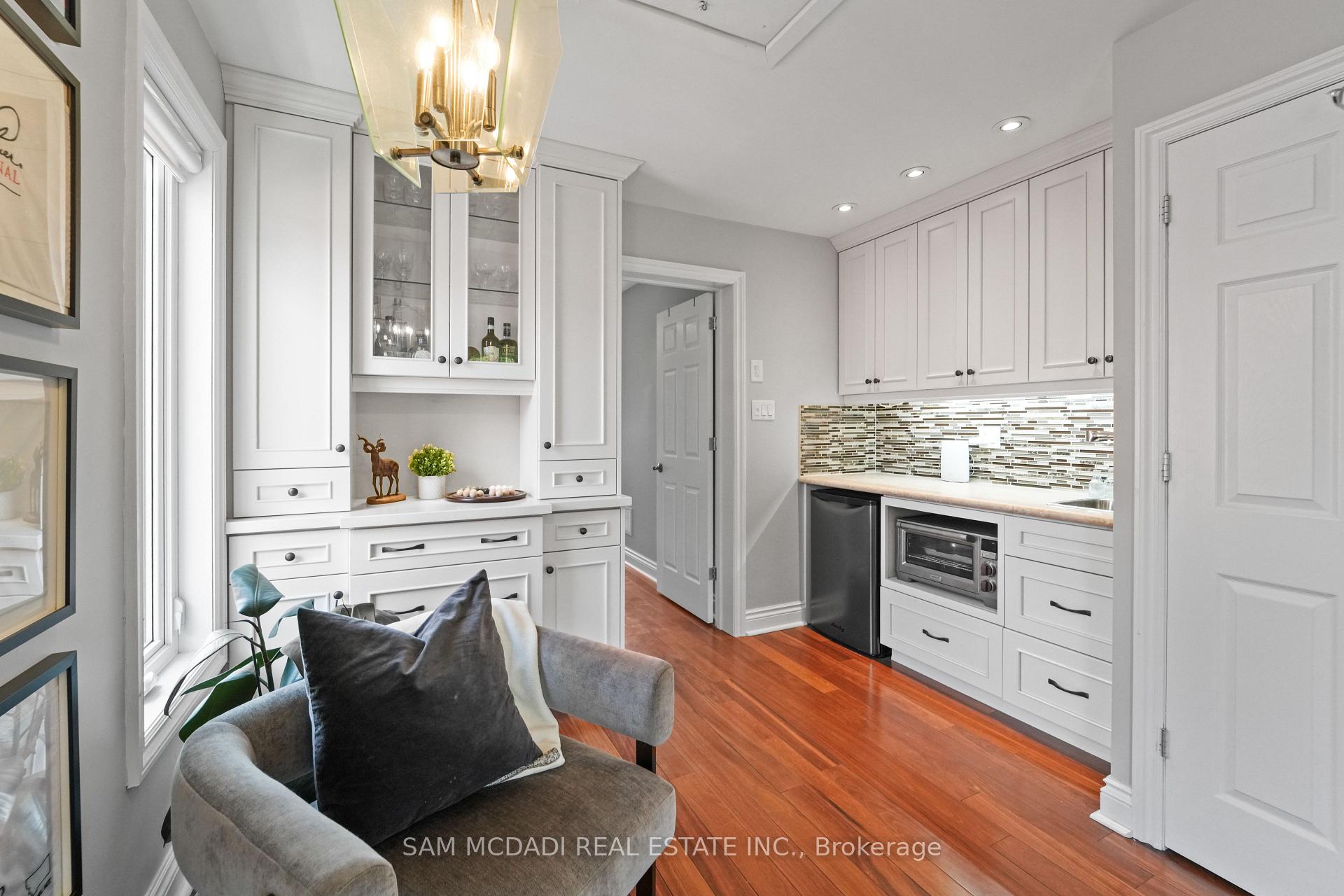 Photo 15 of 138 Elgin Drive, Brampton, Brampton South — HOMEH