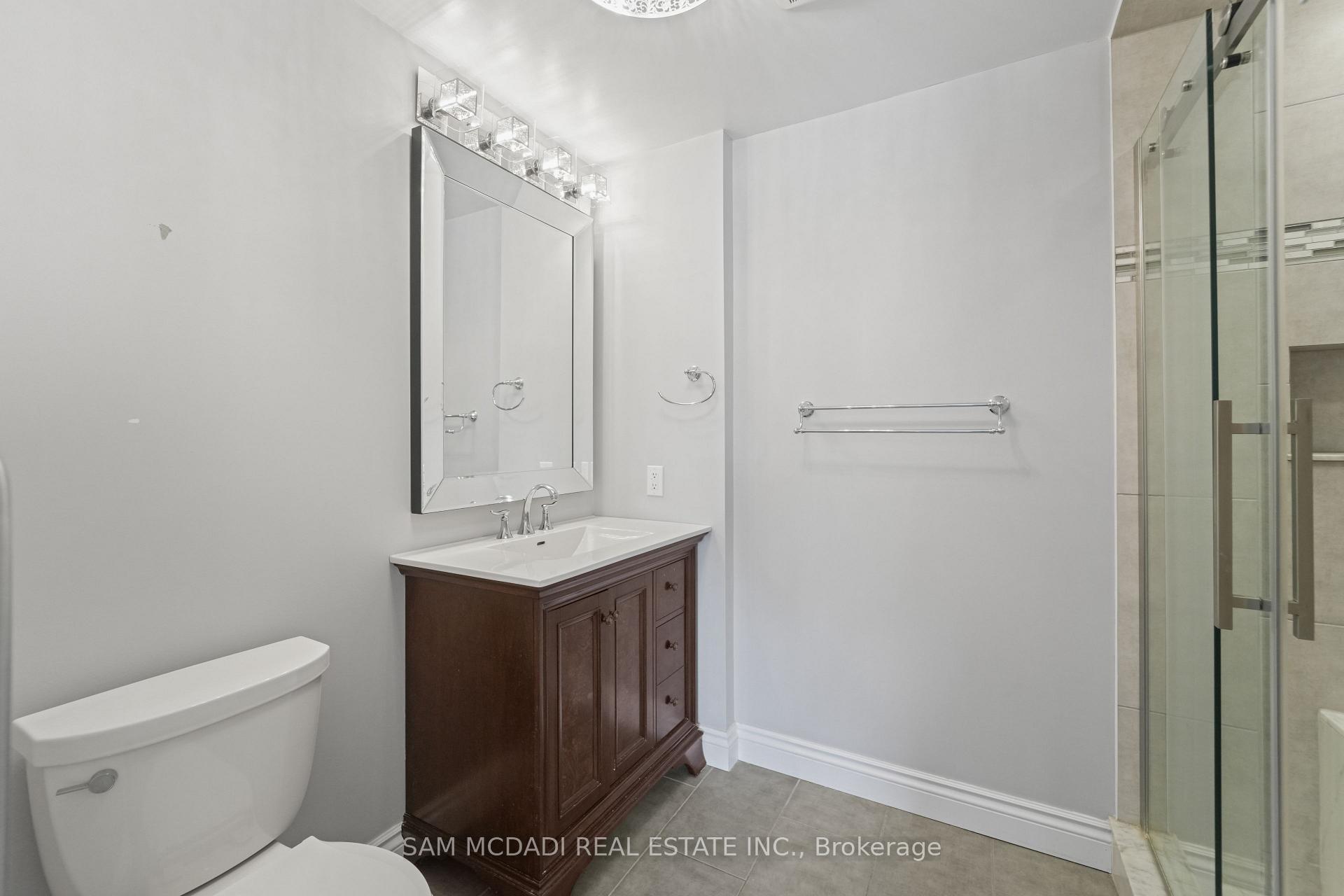 Photo 36 of 138 Elgin Drive, Brampton, Brampton South — HOMEH