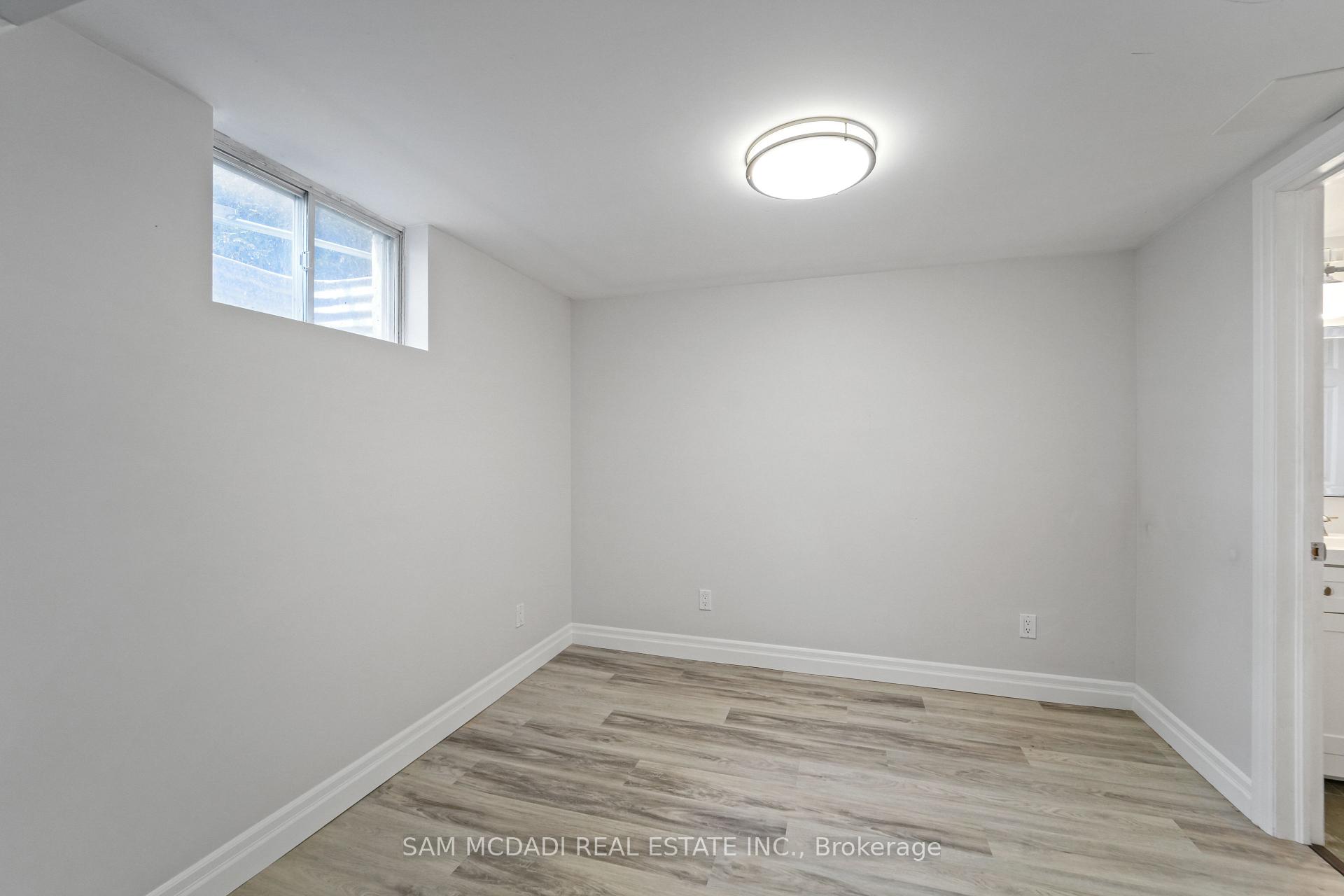 Photo 32 of 138 Elgin Drive, Brampton, Brampton South — HOMEH
