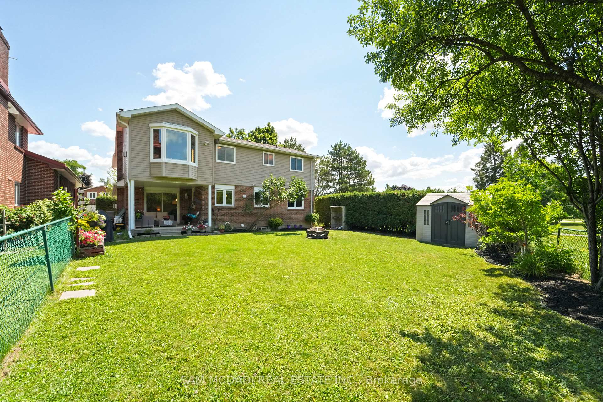 Photo 41 of 138 Elgin Drive, Brampton, Brampton South — HOMEH