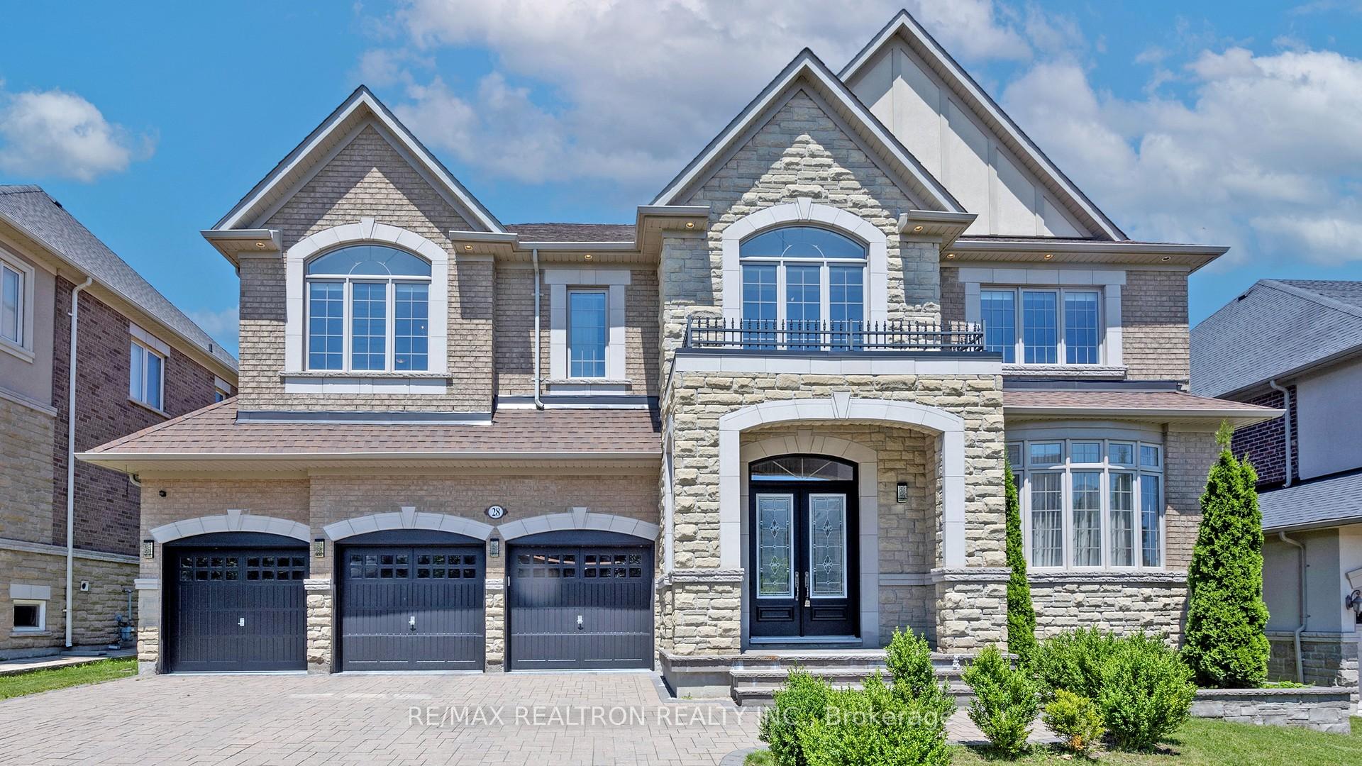Photo 2 of 28 Celeste Drive, Vaughan, Rural Vaughan — HOMEH