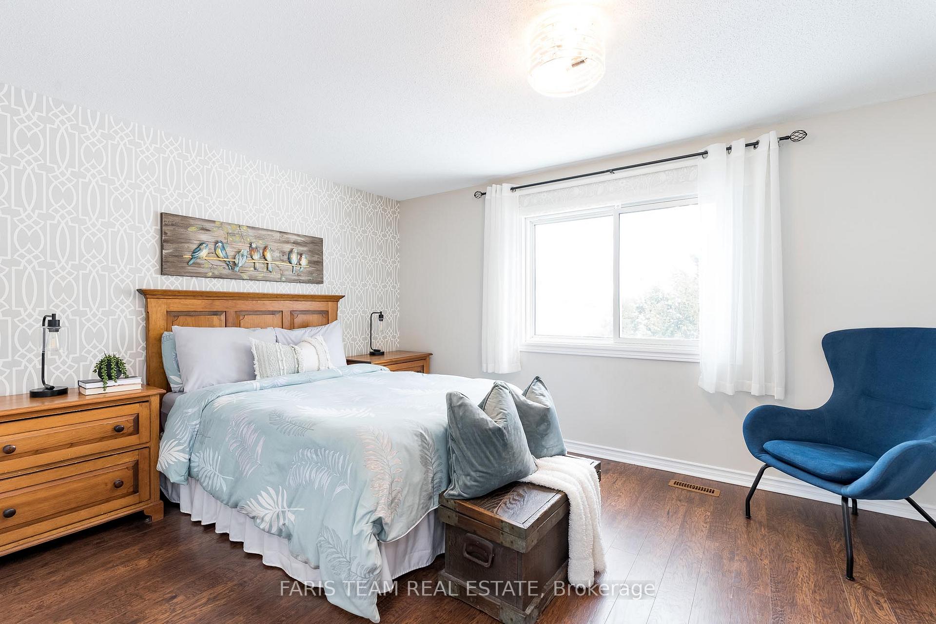 Photo 7 of 220 Dodson Road, Barrie, Painswick North — HOMEH